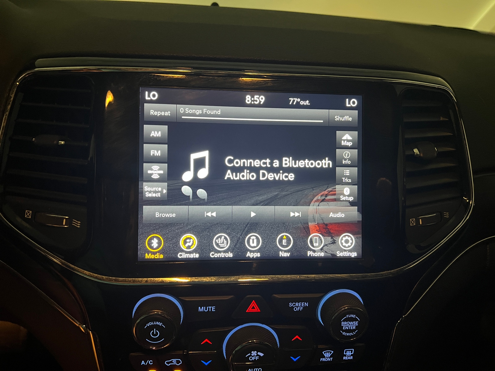 Thumbnail: 2020 Jeep Grand Cherokee - 3
