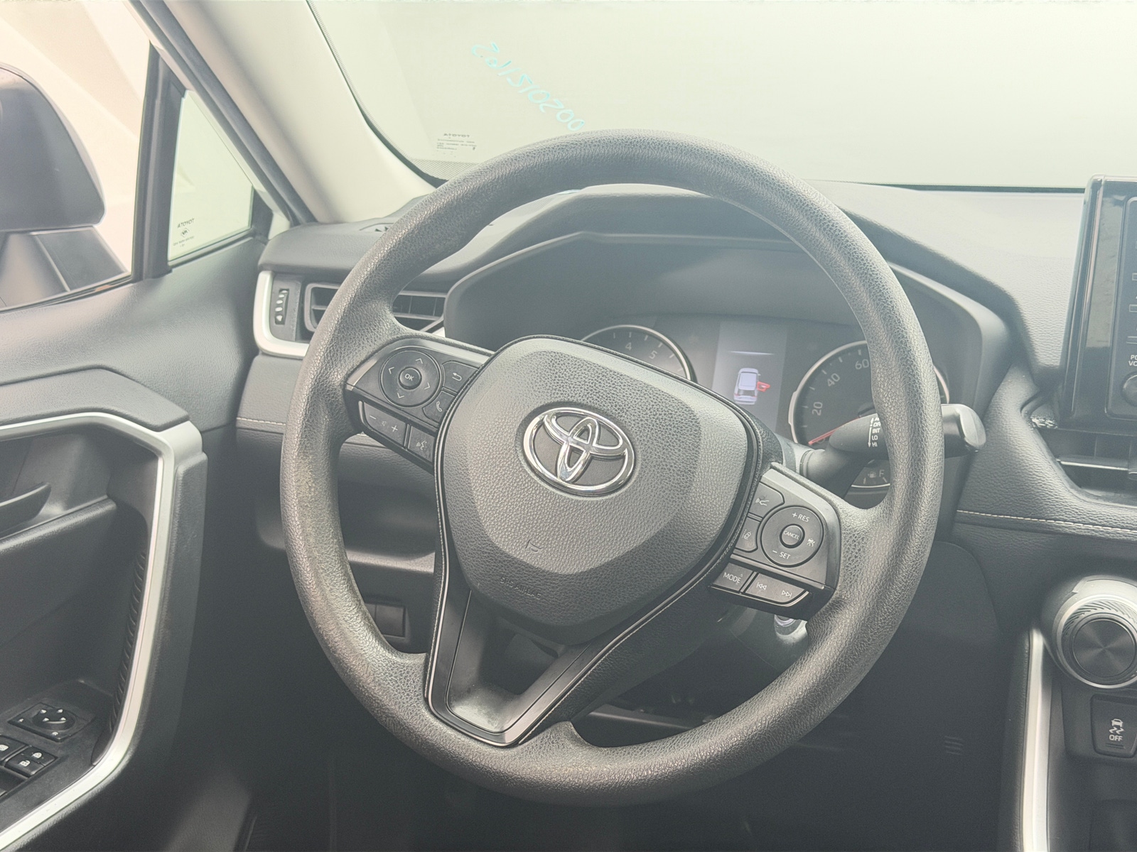 Thumbnail: 2020 Toyota RAV4 - 5