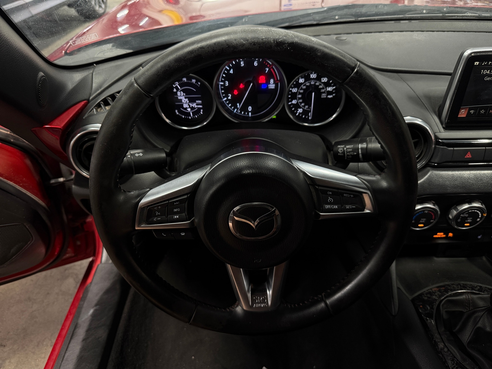 Thumbnail: 2016 Mazda MX-5 Miata - 4