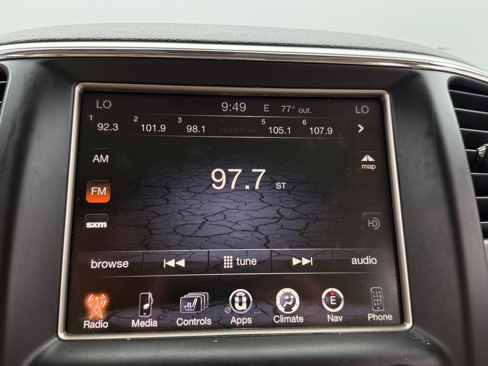 Thumbnail: 2016 Jeep Grand Cherokee - 3