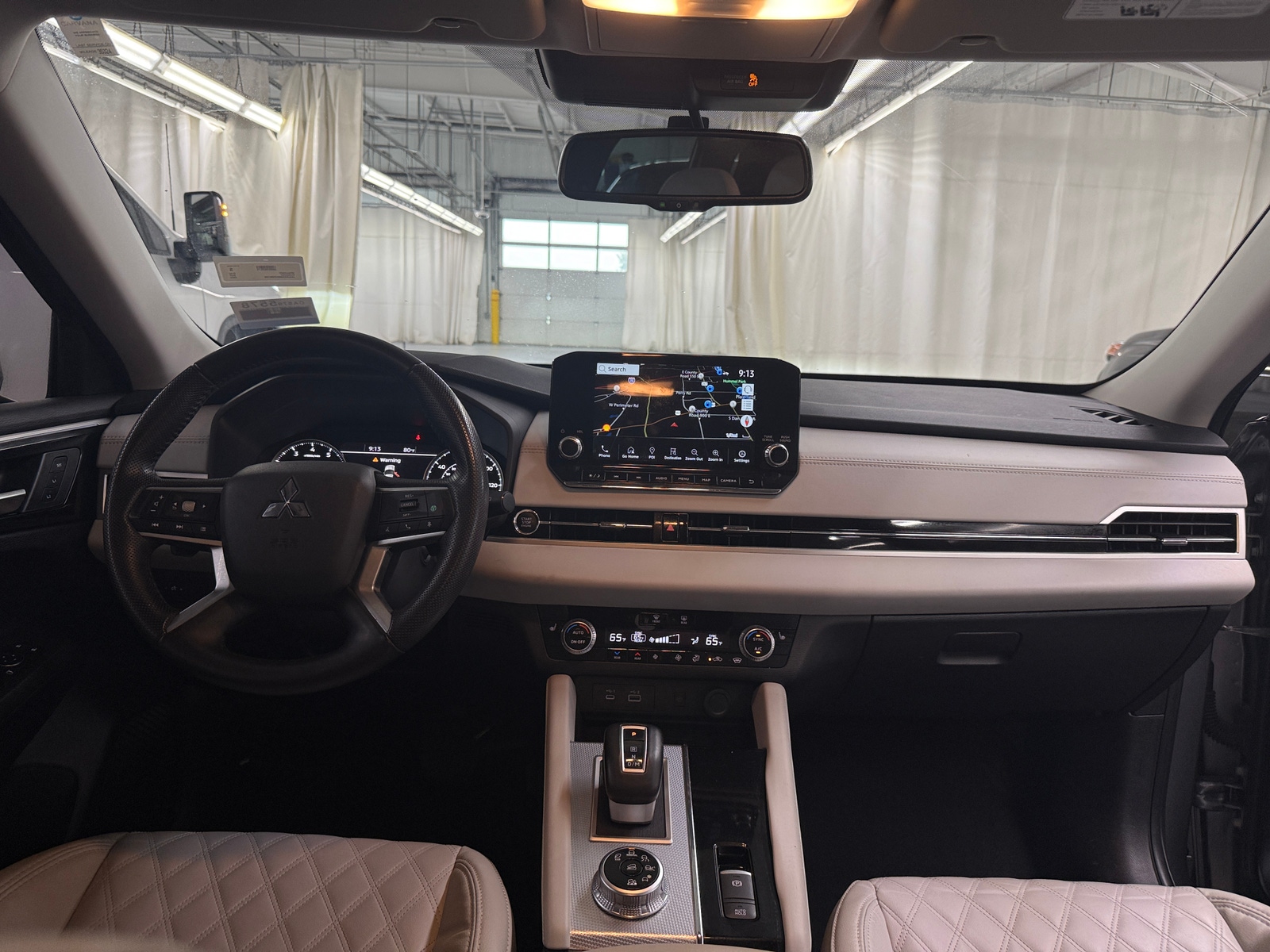 Thumbnail: 2022 Mitsubishi Outlander - 2