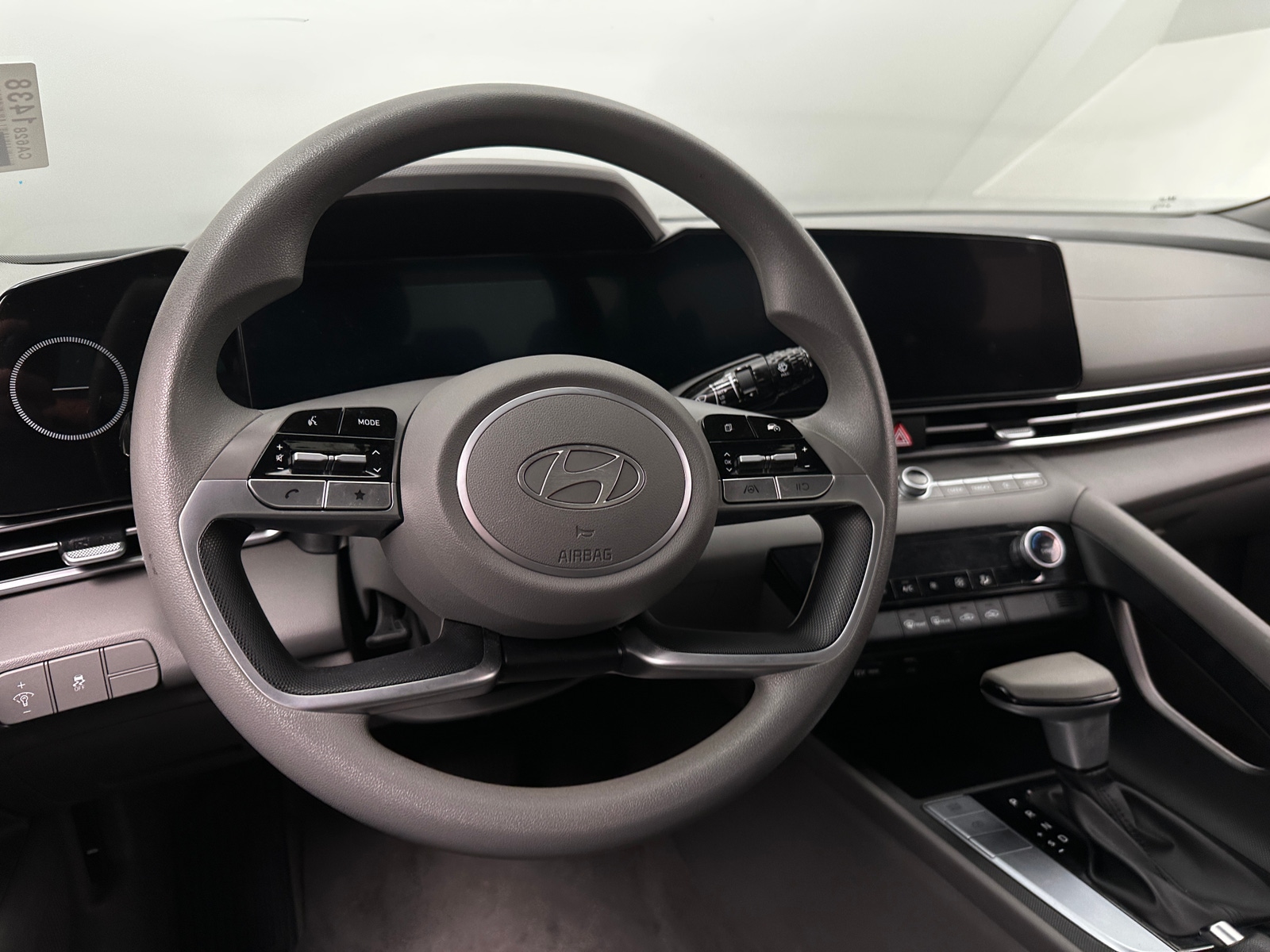 Thumbnail: 2024 Hyundai Elantra - 5