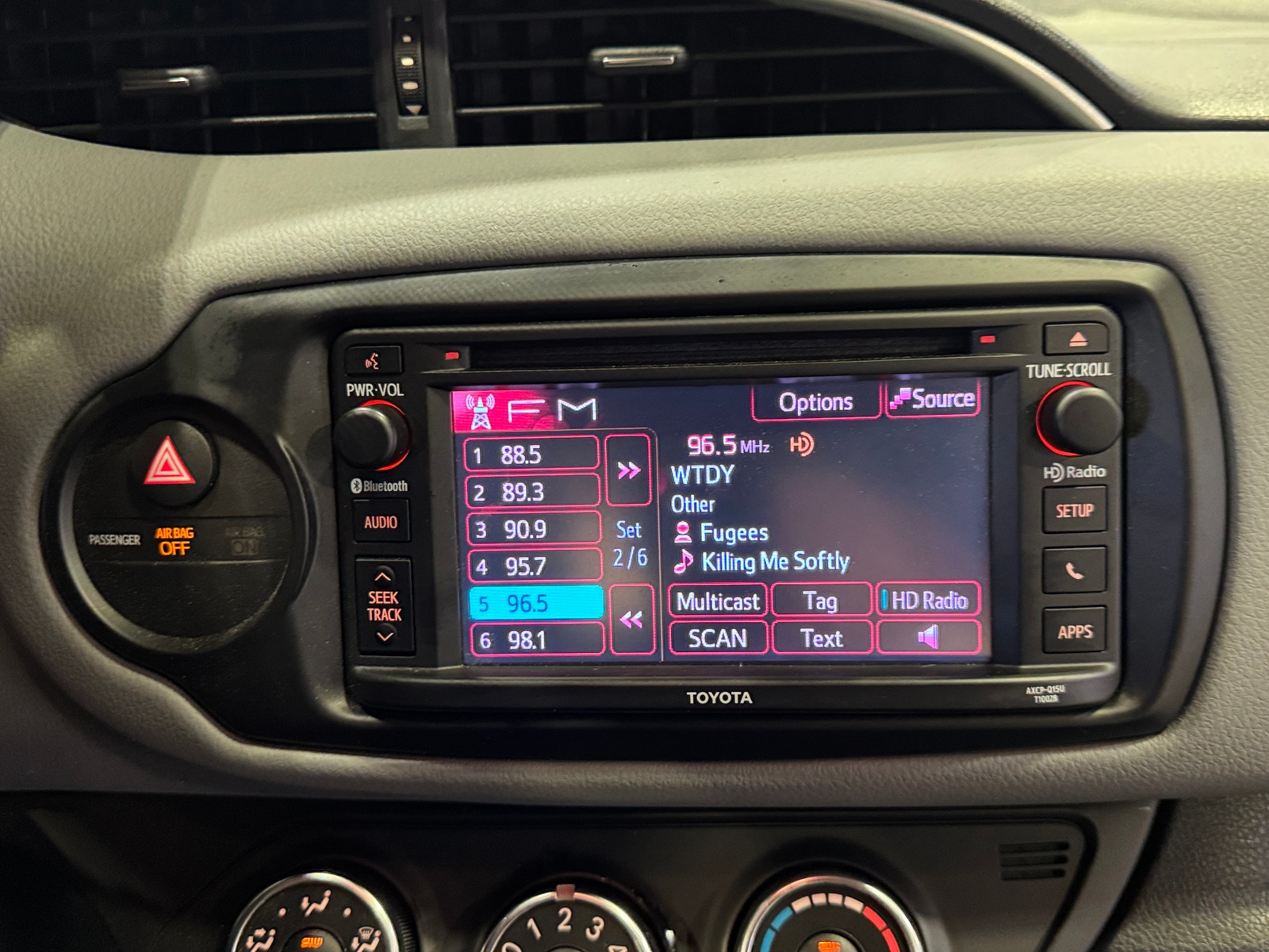 Thumbnail: 2016 Toyota Yaris - 4