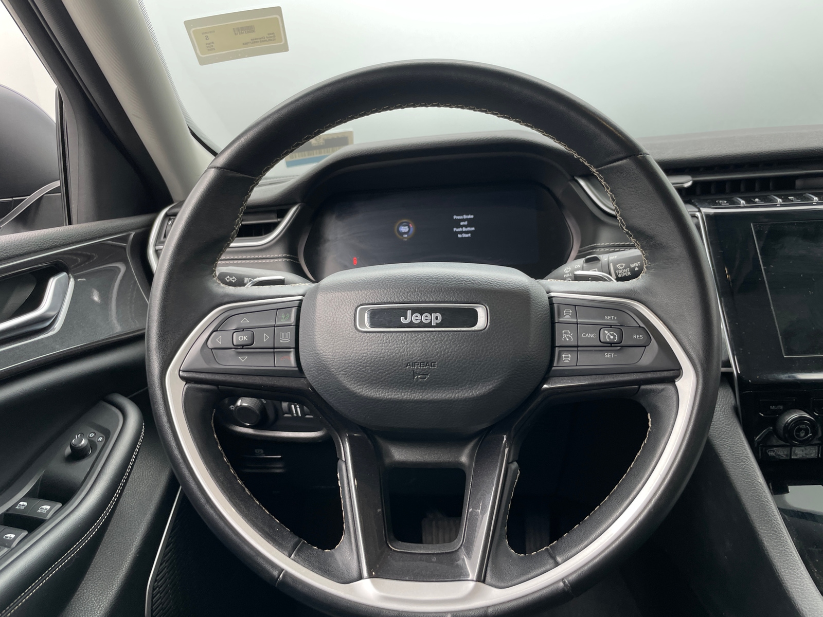 Thumbnail: 2022 Jeep Grand Cherokee - 5