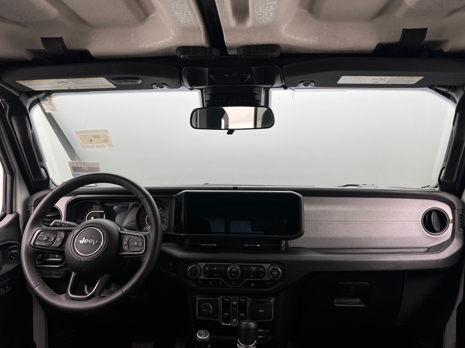 Thumbnail: 2024 Jeep Gladiator - 3
