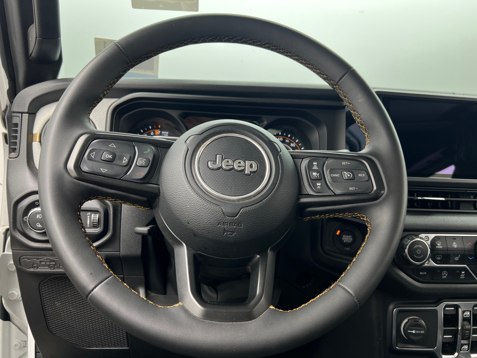 Thumbnail: 2024 Jeep Gladiator - 5