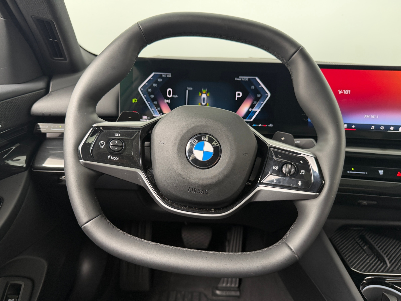Thumbnail: 2026 BMW 5 Series - 4