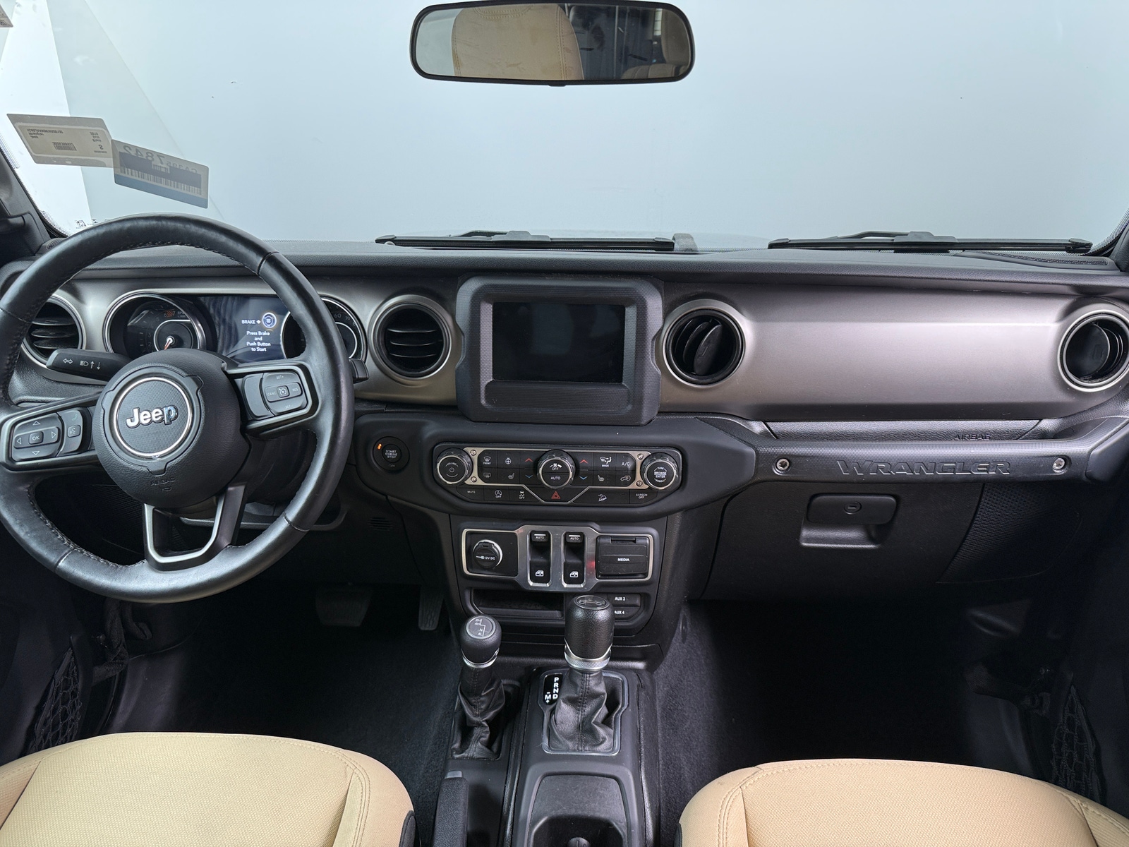 Thumbnail: 2019 Jeep Wrangler - 3