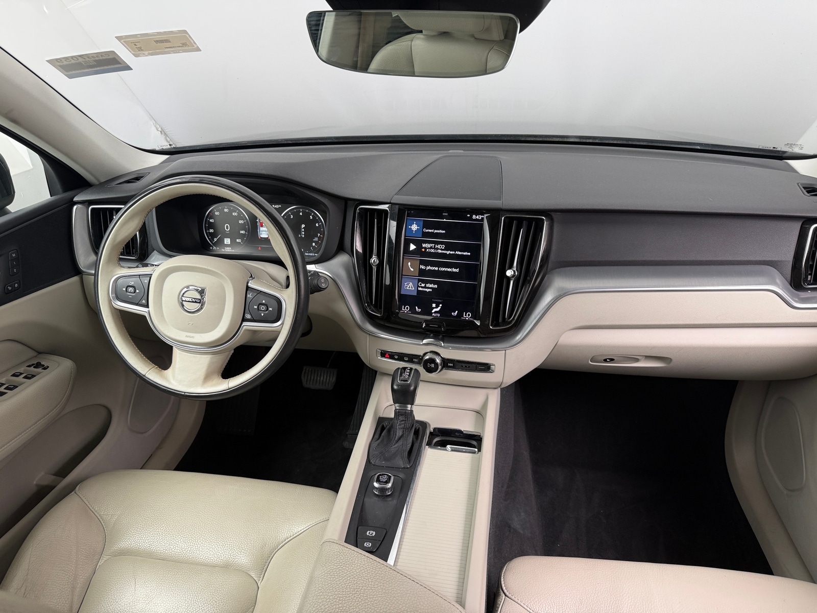 Thumbnail: 2018 Volvo XC60 - 2