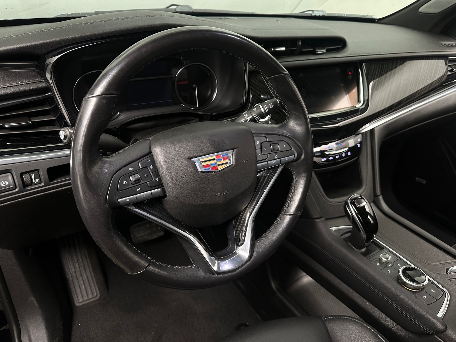 Thumbnail: 2020 Cadillac XT6 - 4