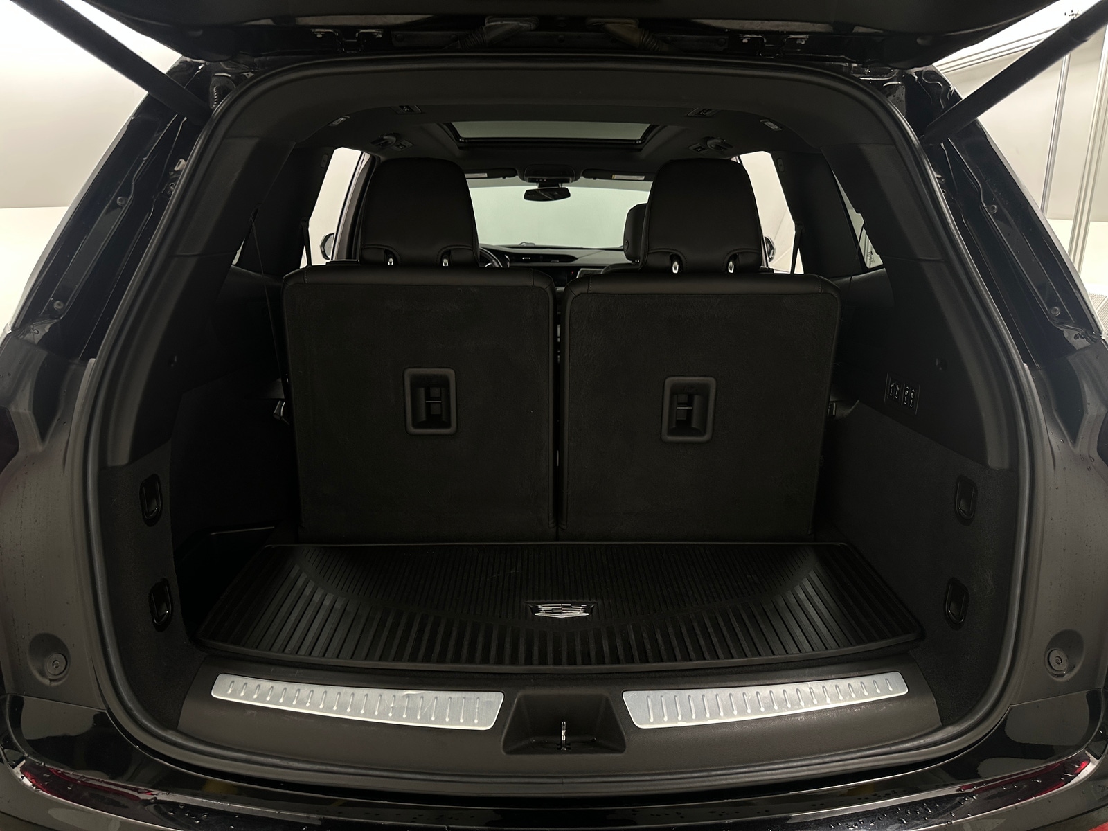 Thumbnail: 2020 Cadillac XT6 - 6