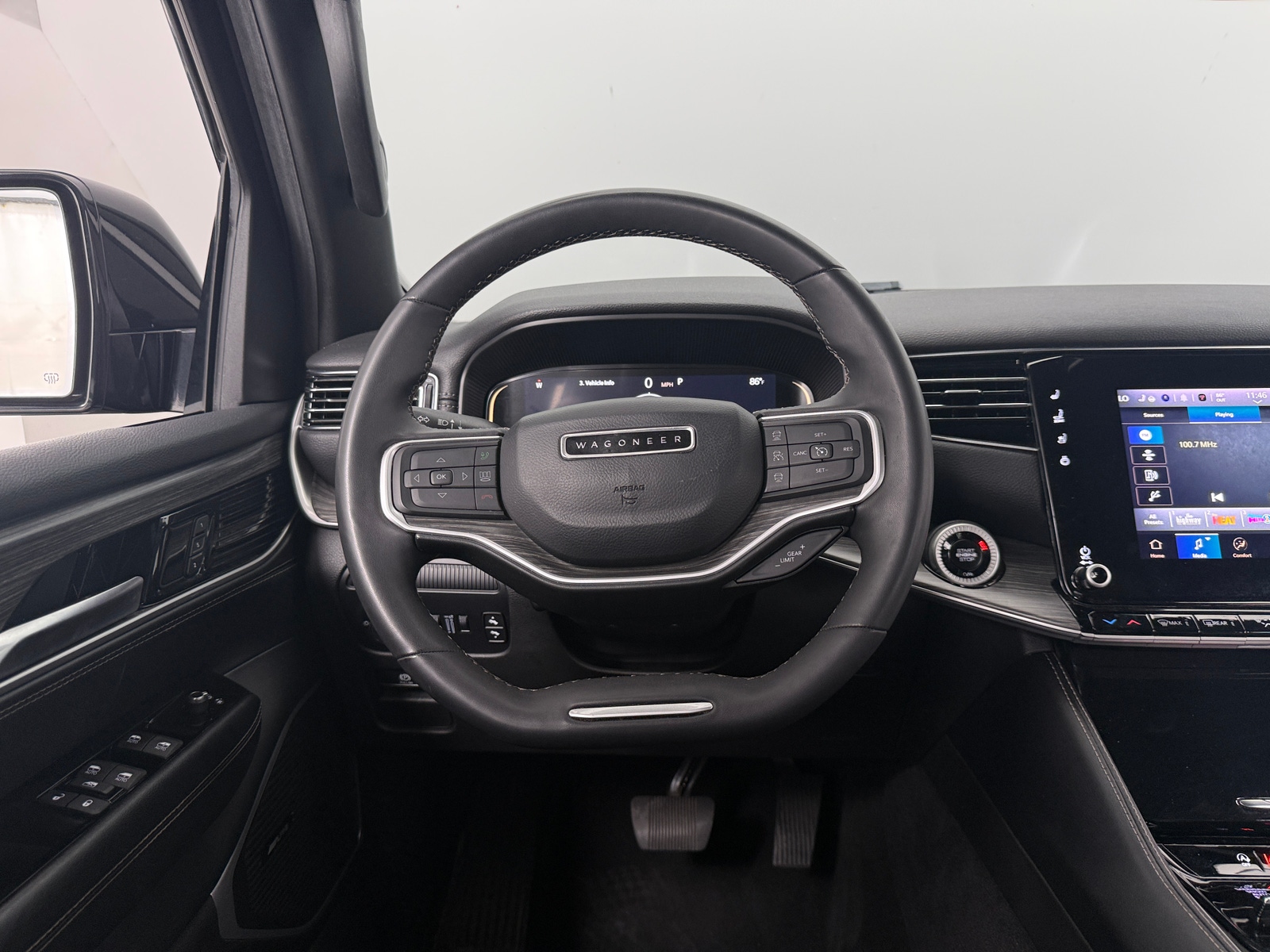 Thumbnail: 2024 Jeep Wagoneer - 4