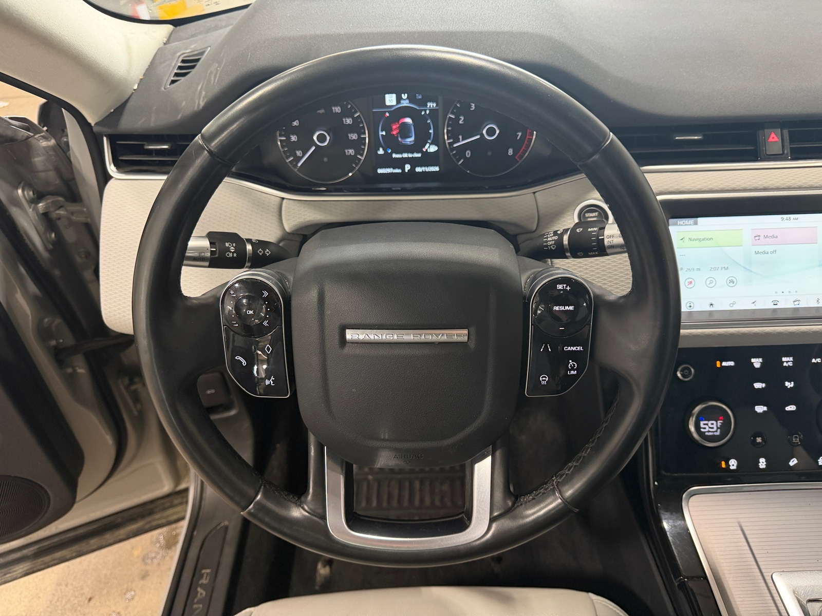 Thumbnail: 2020 Land Rover Range Rover Evoque - 4