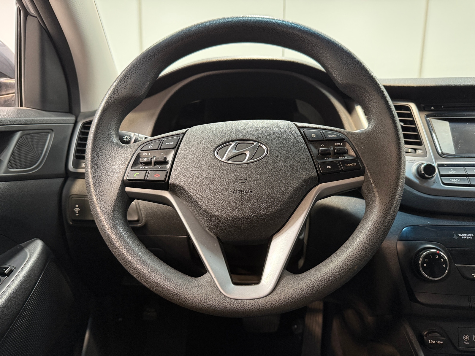 Thumbnail: 2017 Hyundai Tucson - 5