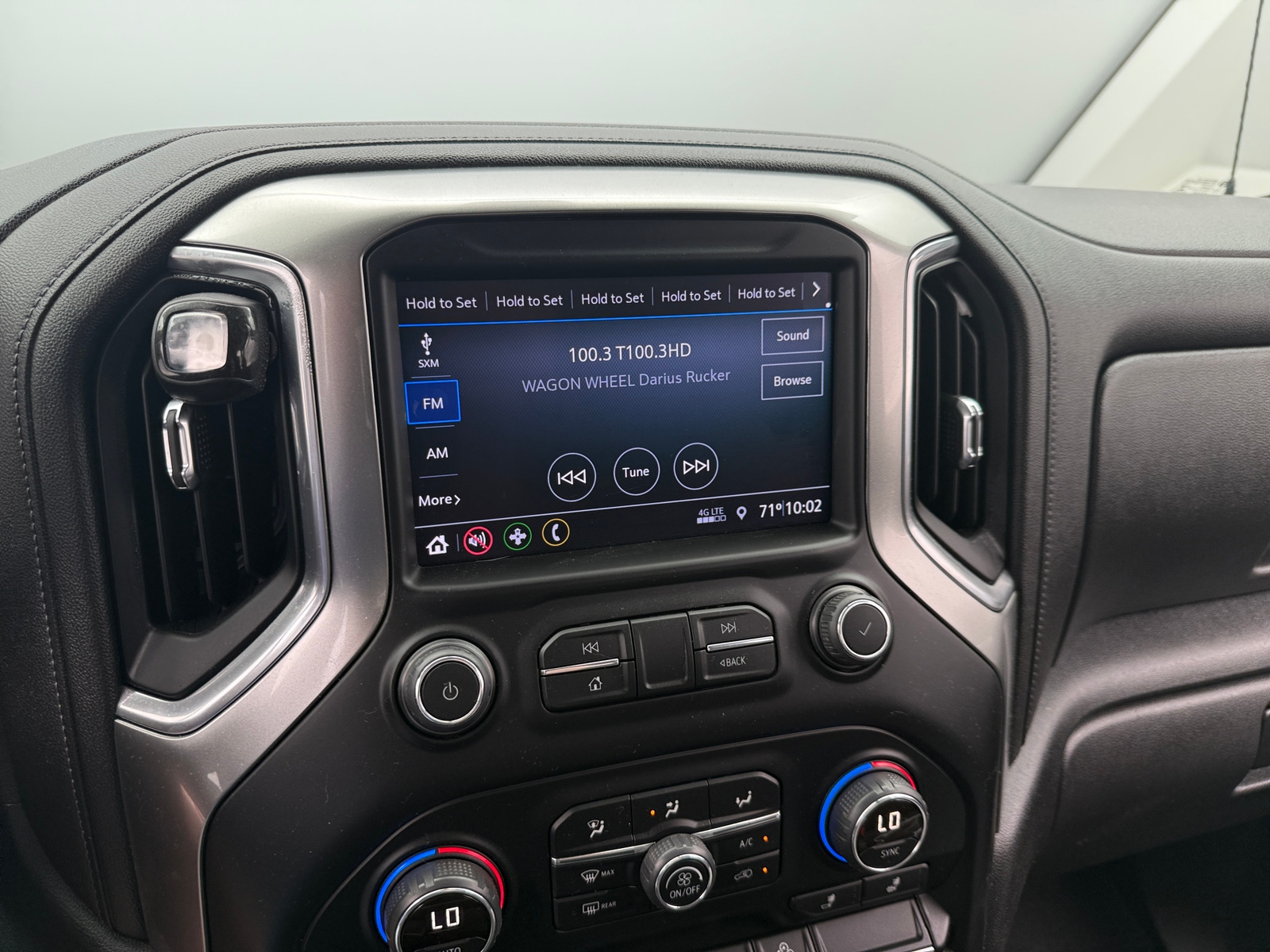 Thumbnail: 2019 Chevrolet Silverado 1500 - 4