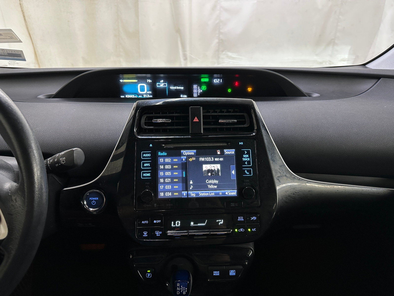 Thumbnail: 2017 Toyota Prius - 4