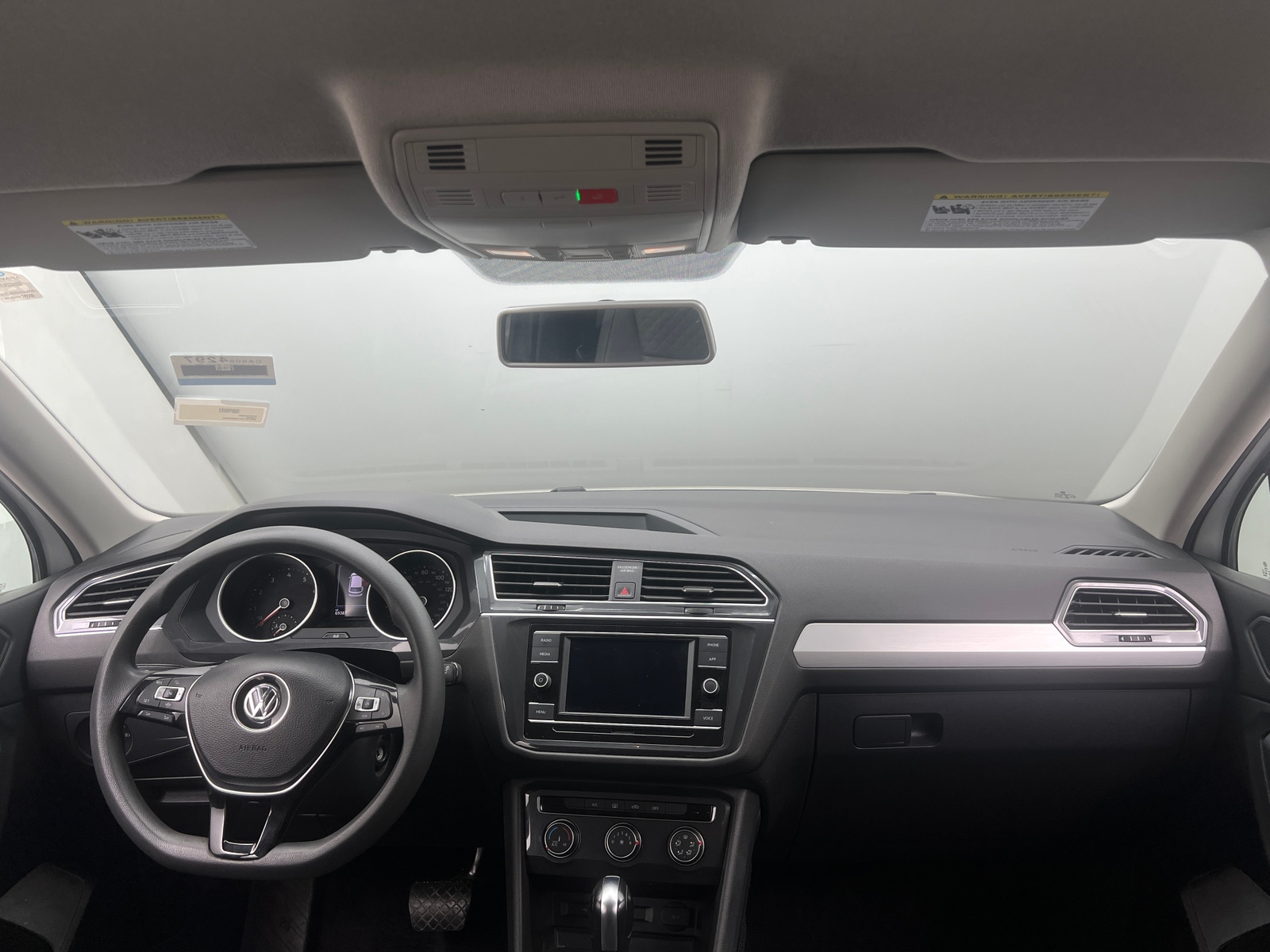 Thumbnail: 2020 Volkswagen Tiguan - 3