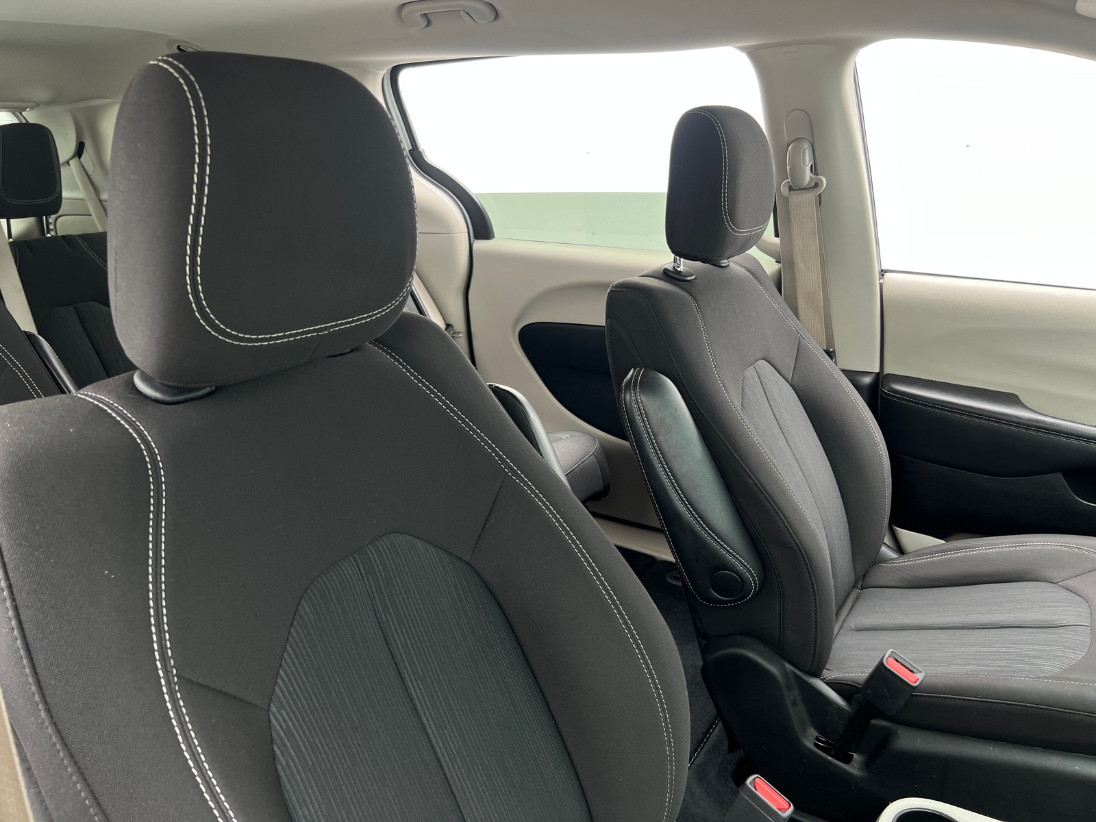 Thumbnail: 2024 Chrysler Voyager - 2