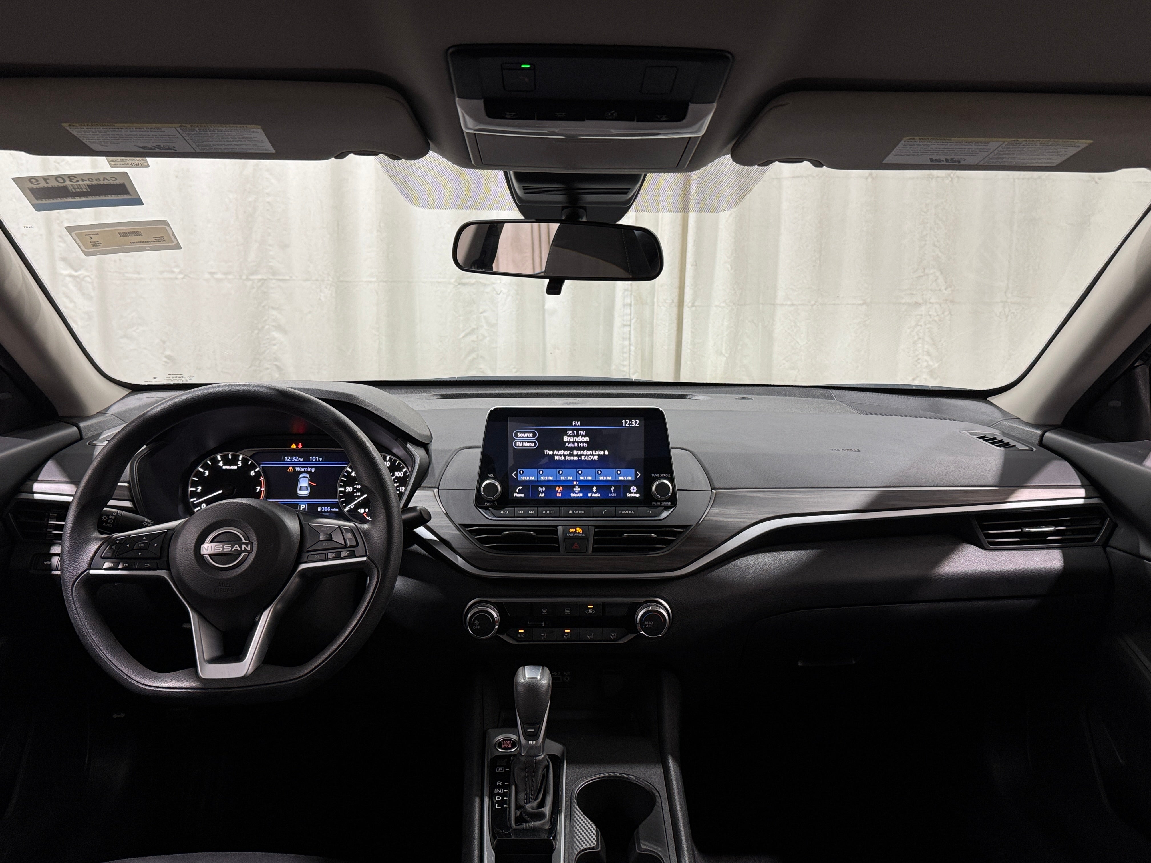 2025 Nissan Altima SV - Photo 6