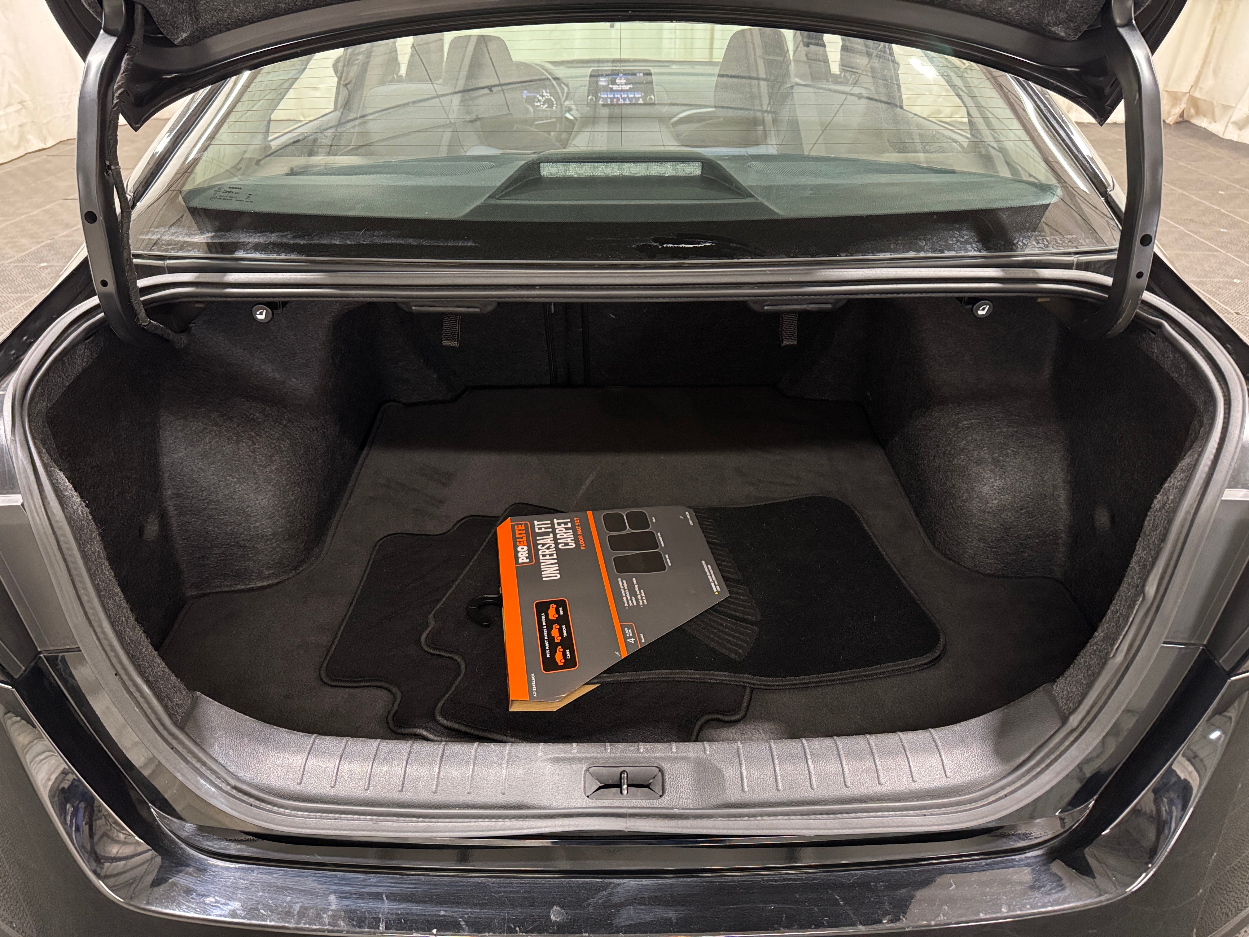 2025 Nissan Altima SV - Photo 9