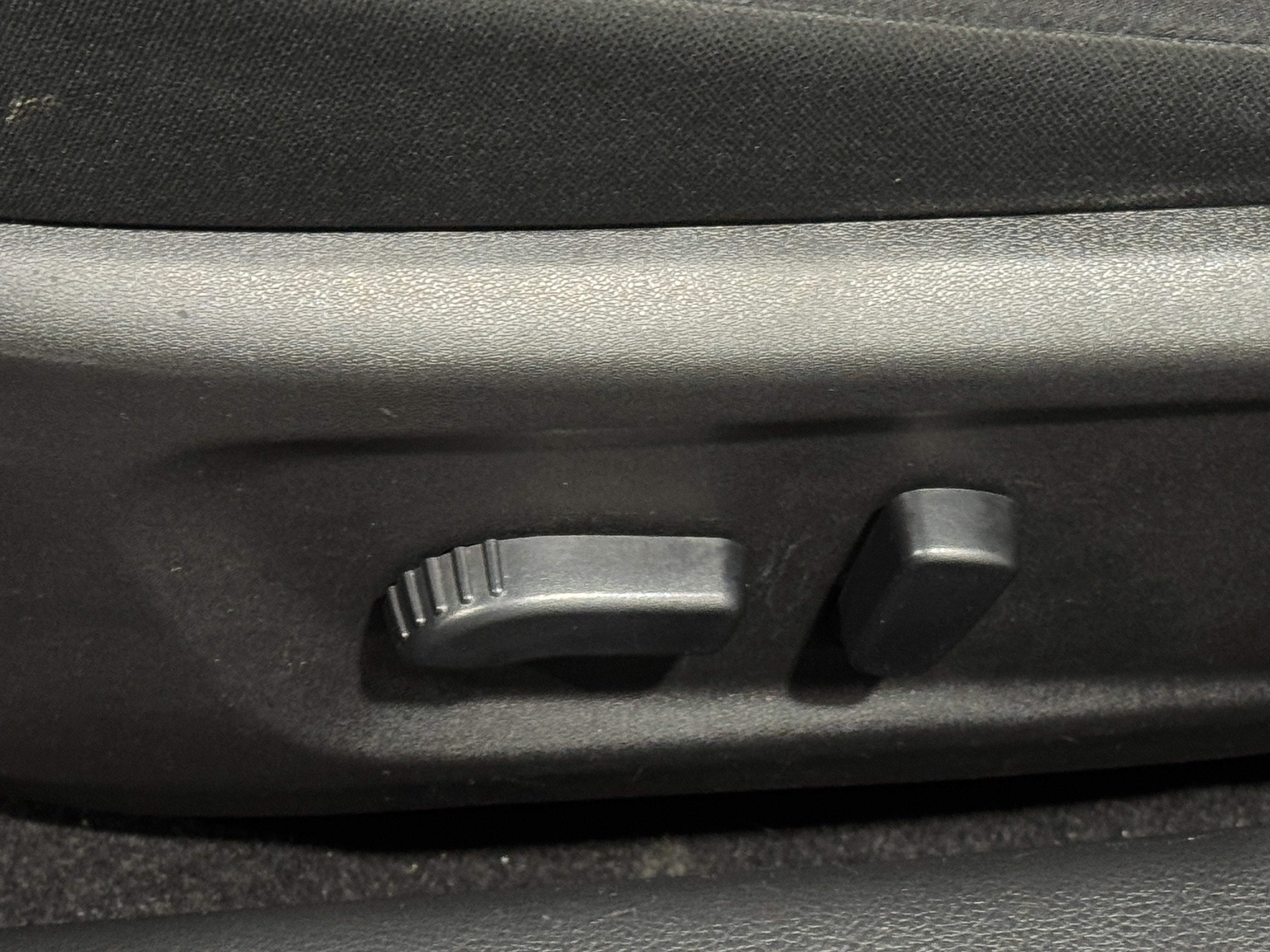 2025 Nissan Altima SV - Photo 2