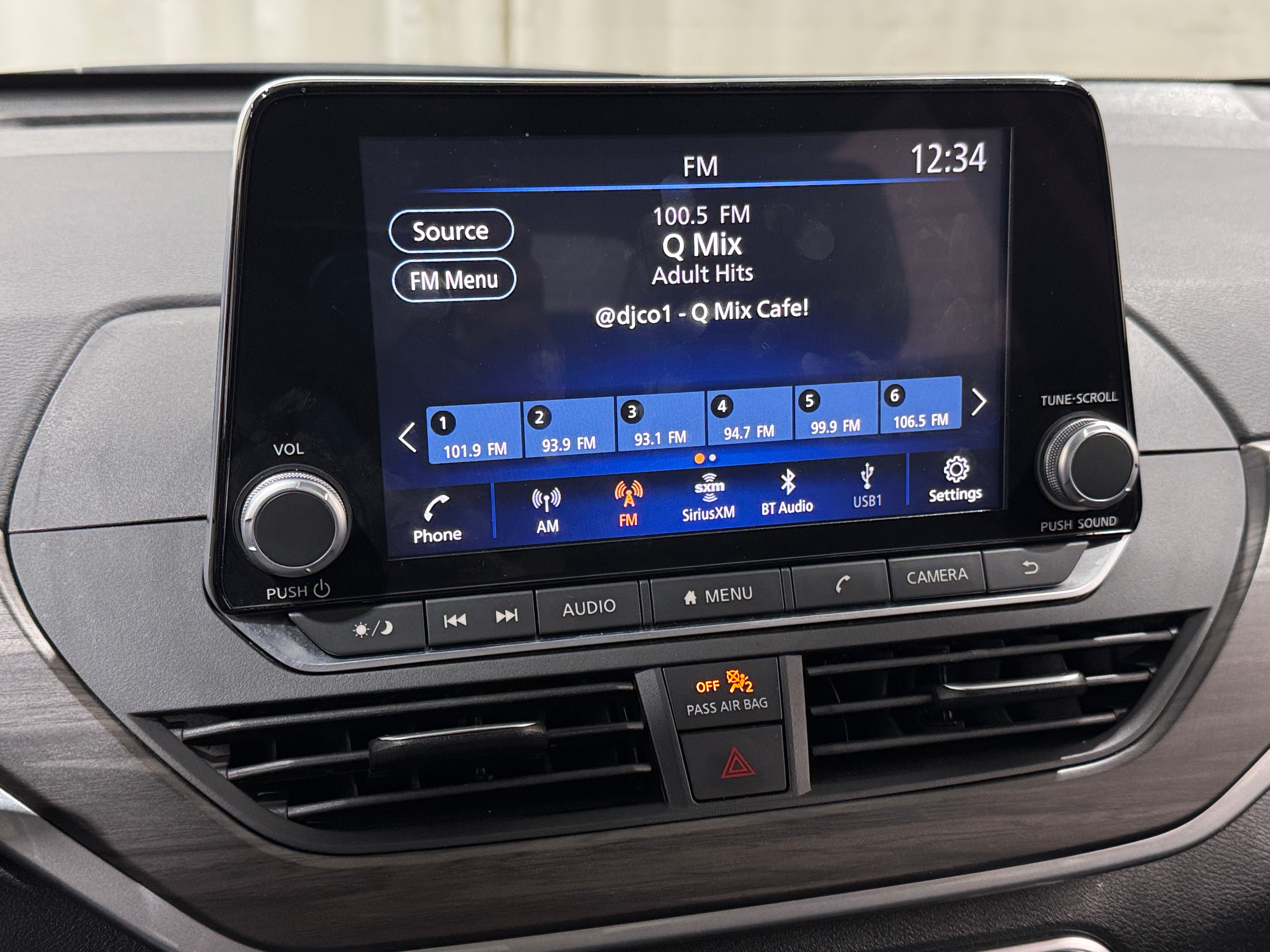 2025 Nissan Altima SV - Photo 13