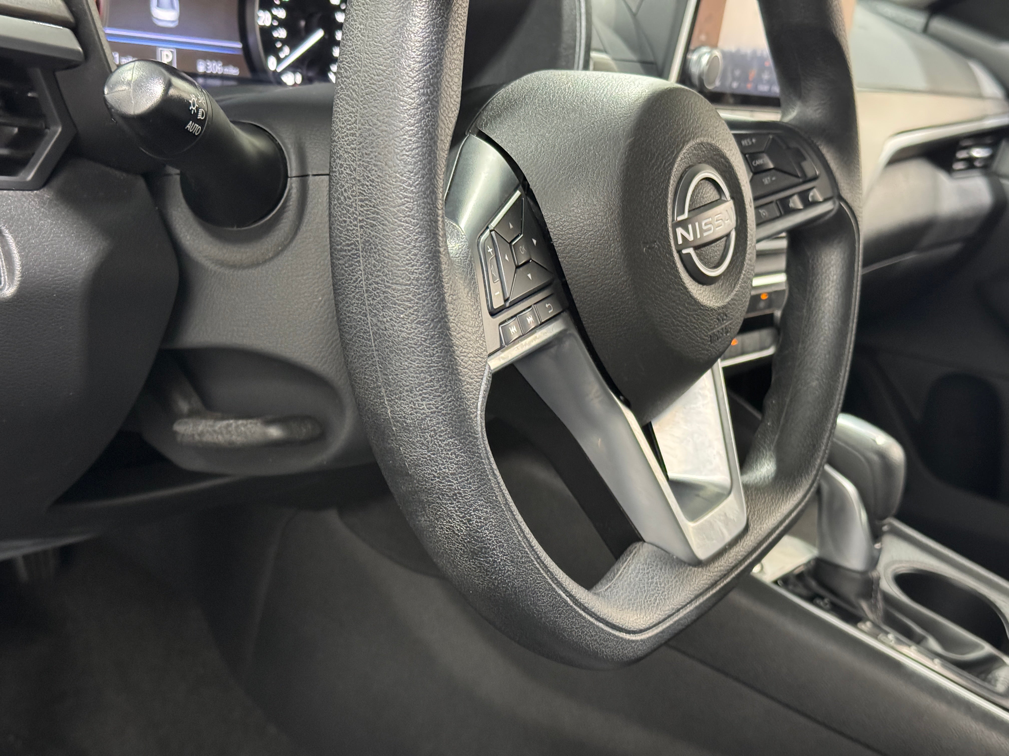 2025 Nissan Altima SV - Photo 18