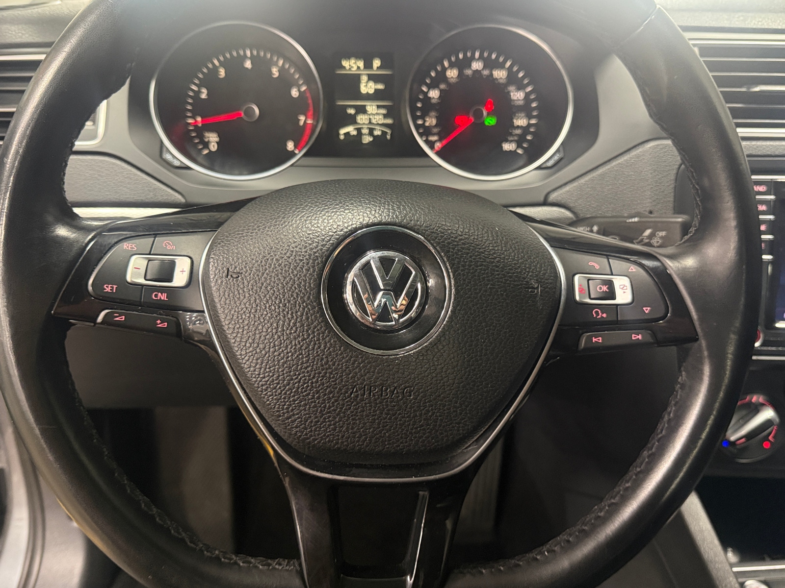 Thumbnail: 2016 Volkswagen Jetta - 5