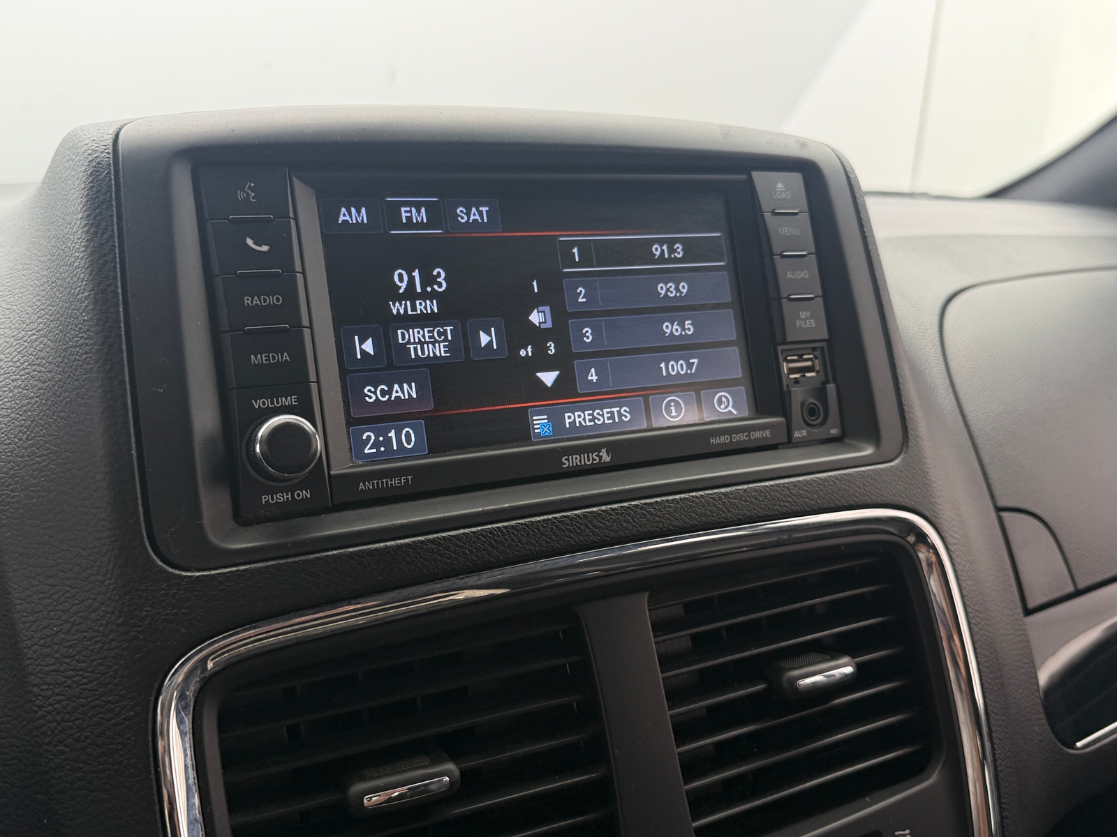 Thumbnail: 2020 Dodge Grand Caravan - 3