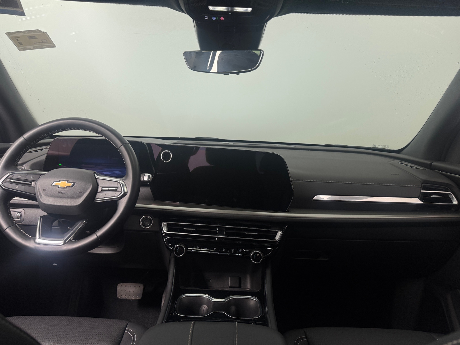 Thumbnail: 2026 Chevrolet Traverse - 2