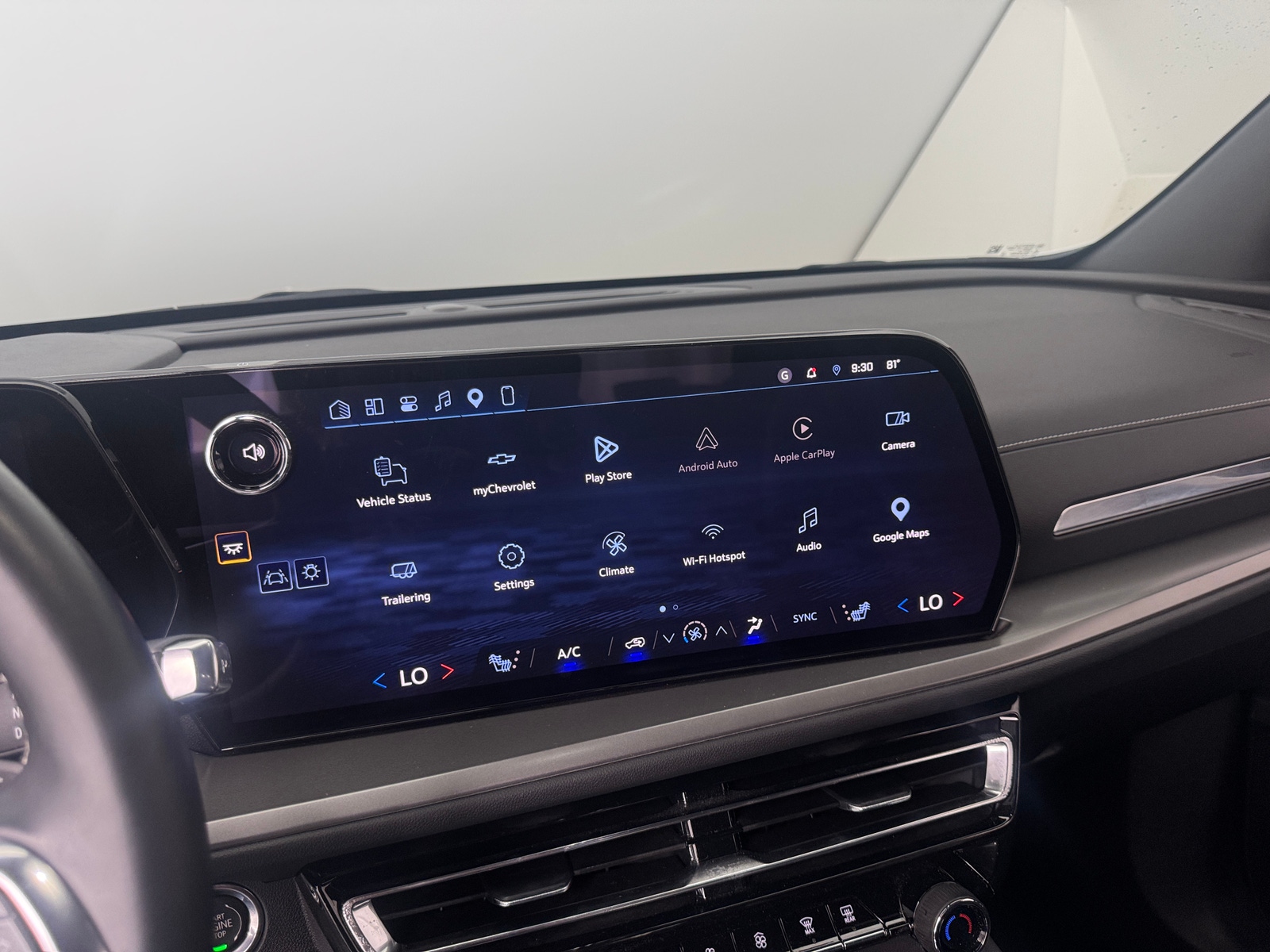 Thumbnail: 2026 Chevrolet Traverse - 3