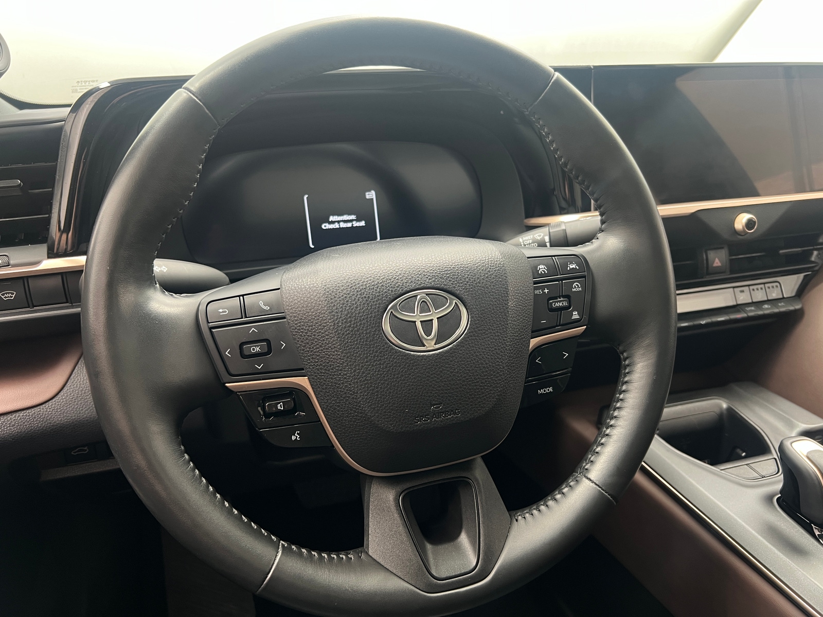 Thumbnail: 2023 Toyota Crown - 4