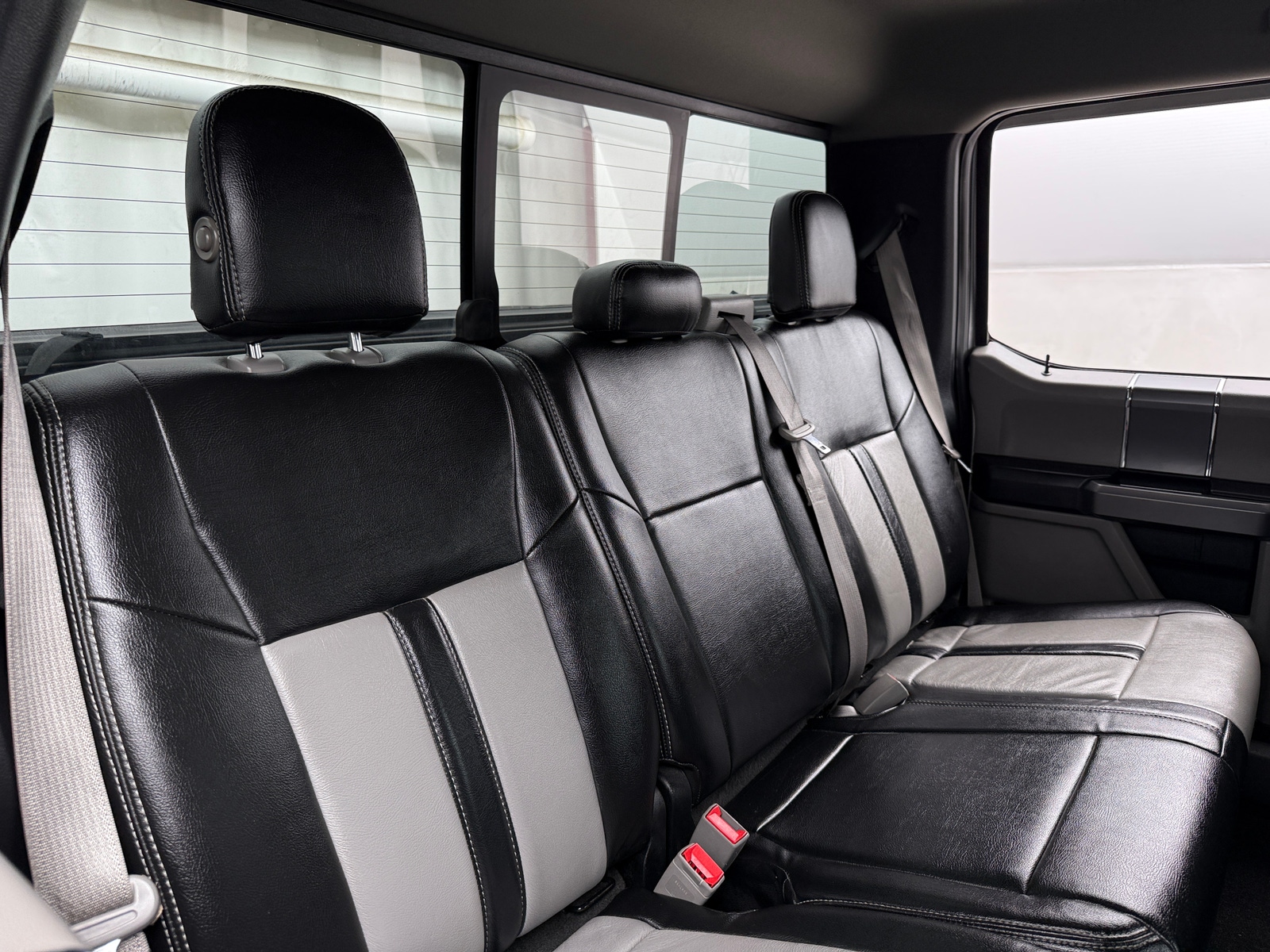 Thumbnail: 2018 Ford Econoline - 6