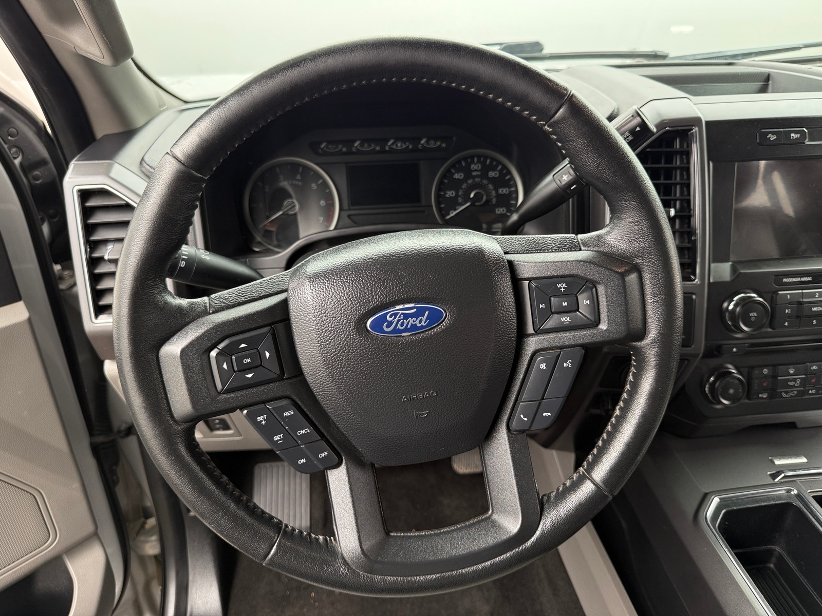 Thumbnail: 2018 Ford Econoline - 5