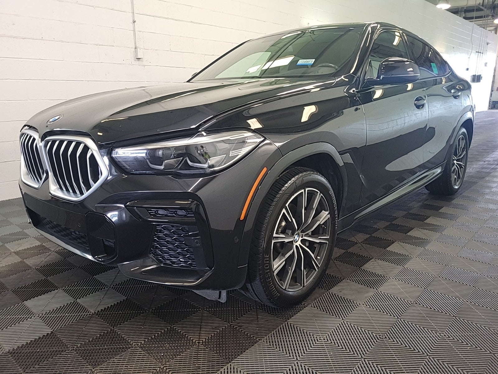 2023 BMW X6 xDrive40i