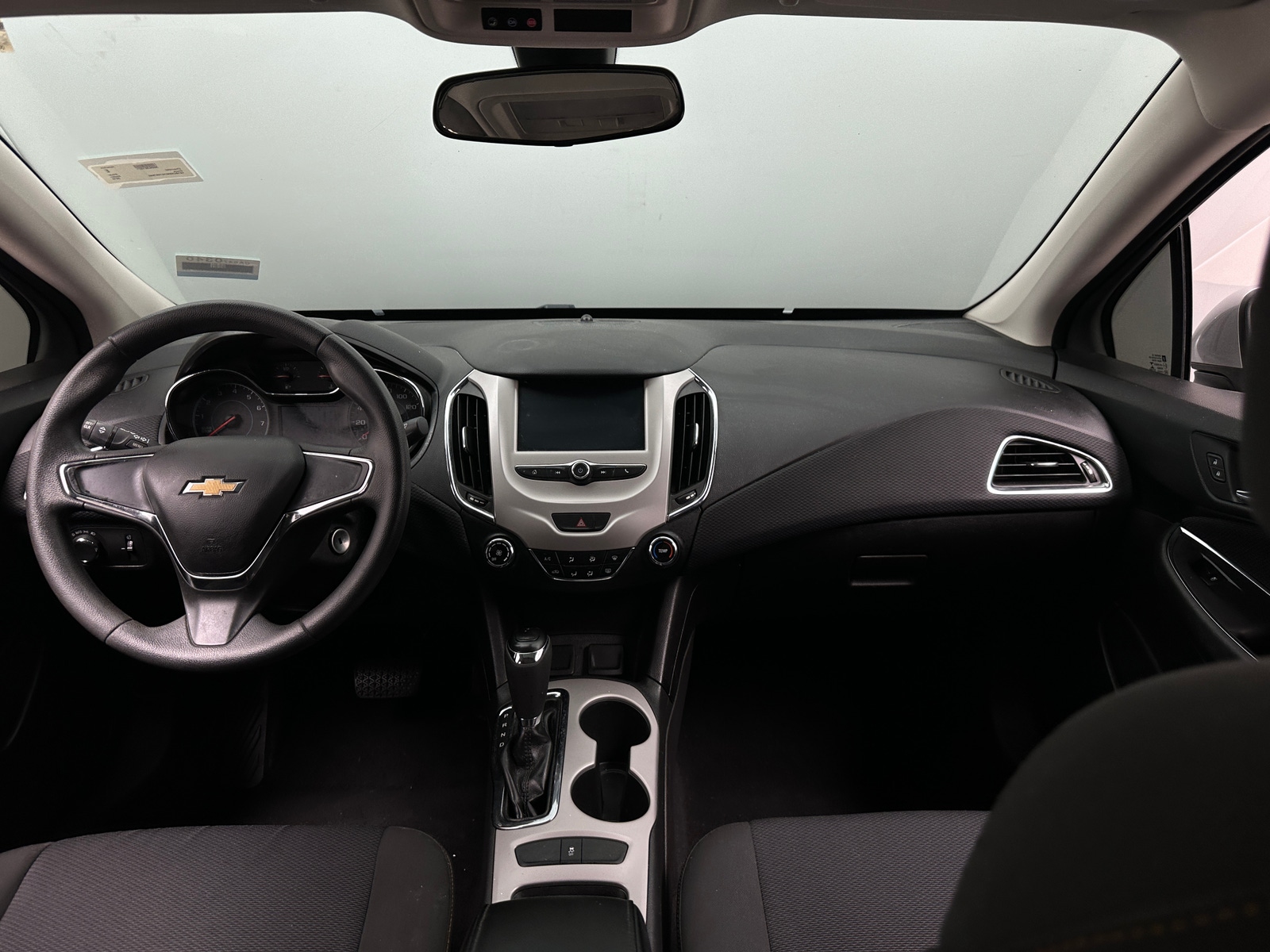 Thumbnail: 2016 Chevrolet Cruze - 3