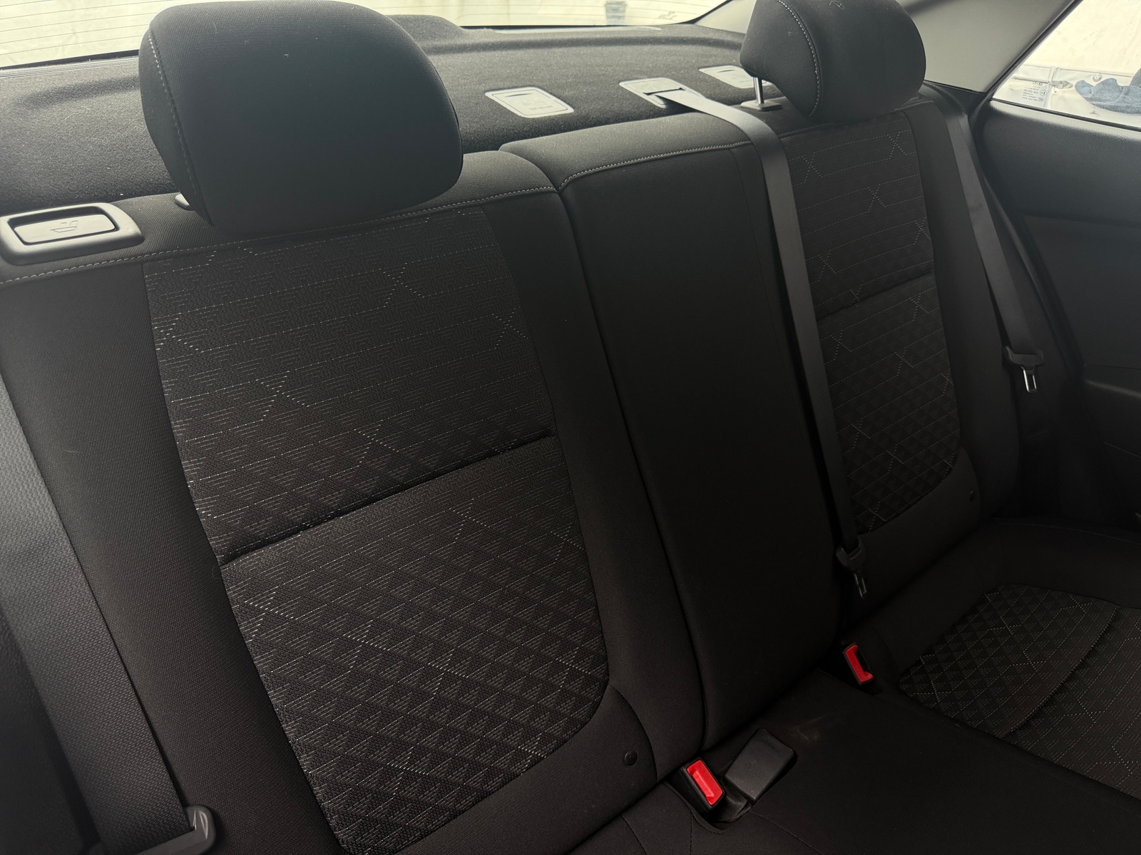 Thumbnail: 2021 Kia Rio - 6