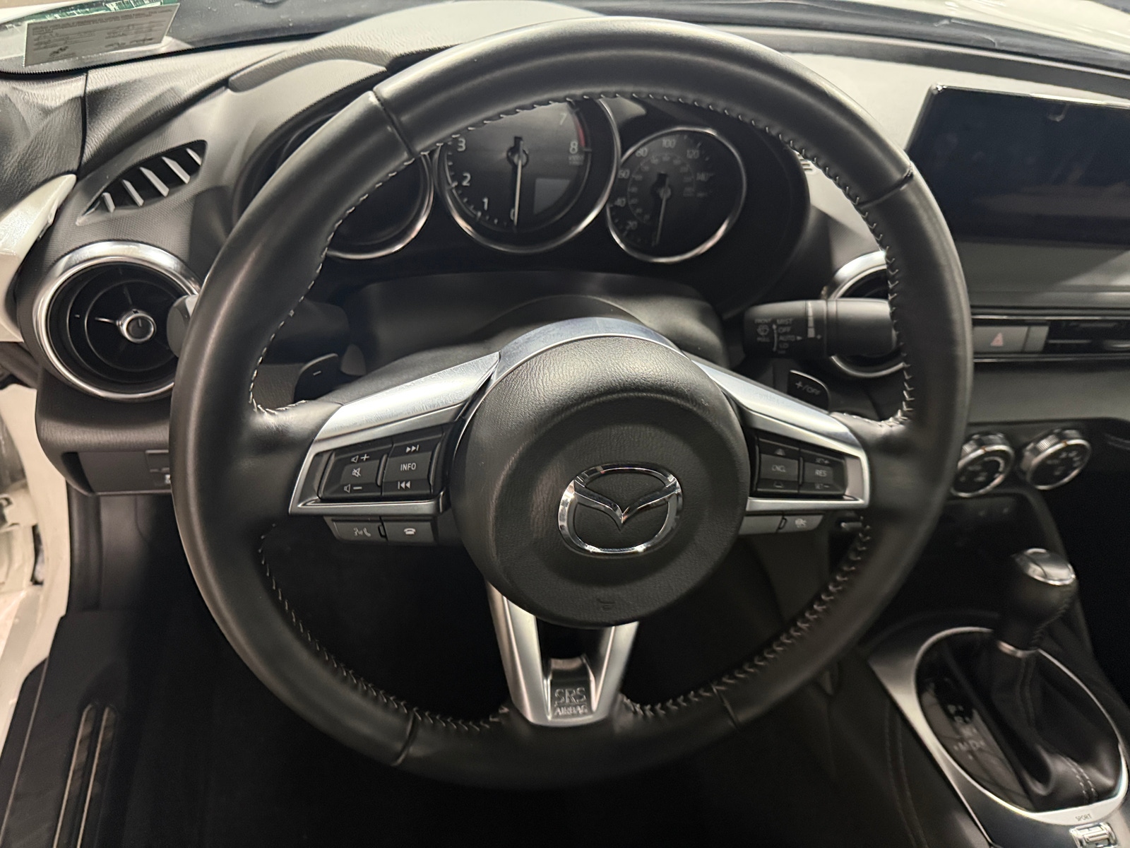 Thumbnail: 2024 Mazda MX-5 Miata - 3