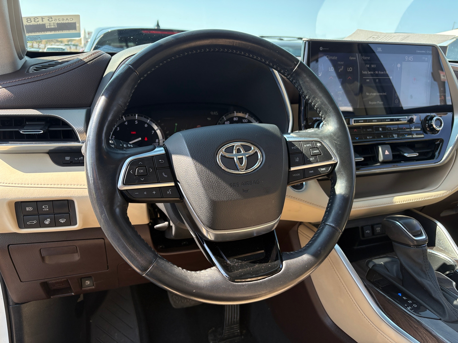 Thumbnail: 2020 Toyota Highlander - 4