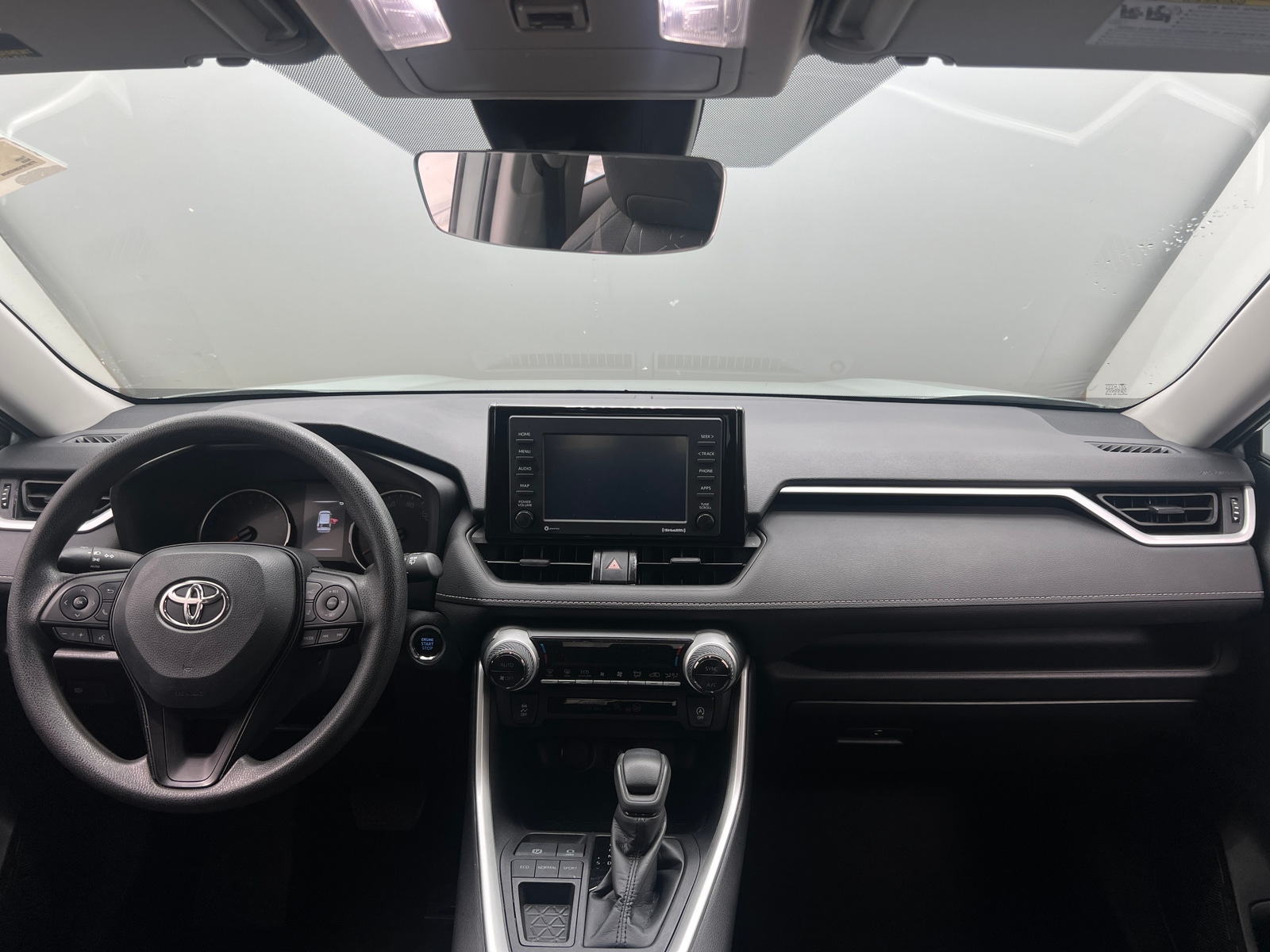 Thumbnail: 2022 Toyota RAV4 - 3