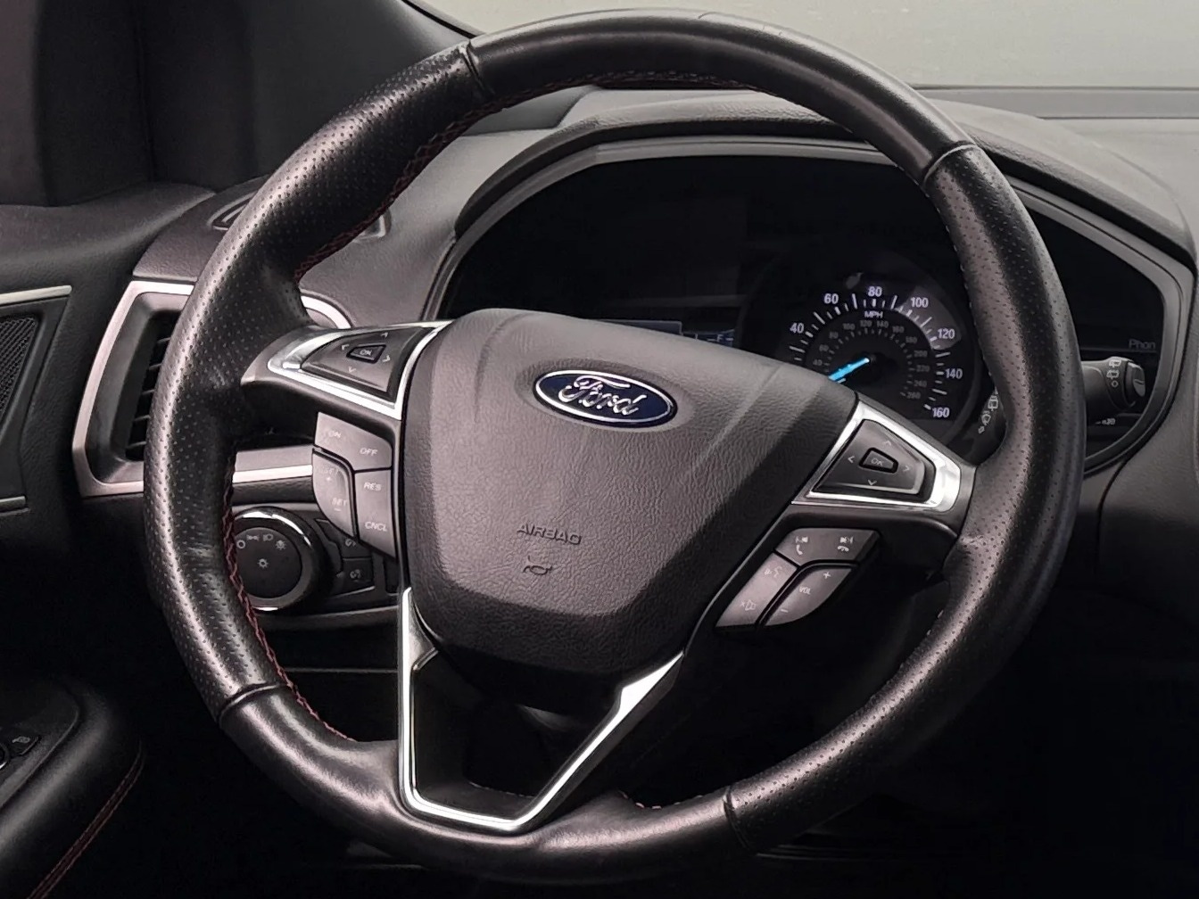 Thumbnail: 2023 Ford Edge - 4