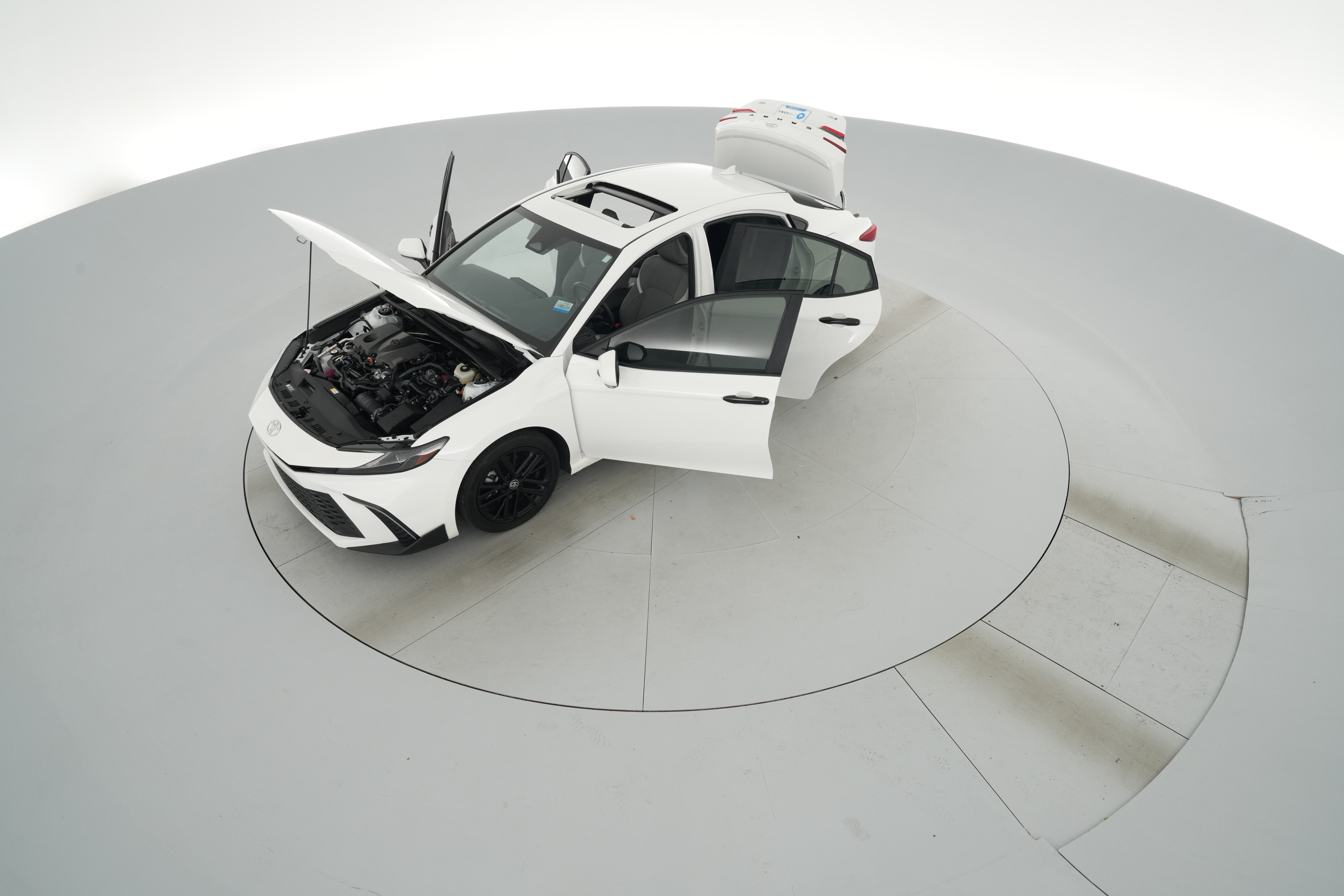 2025 Toyota Camry SE - Photo 39