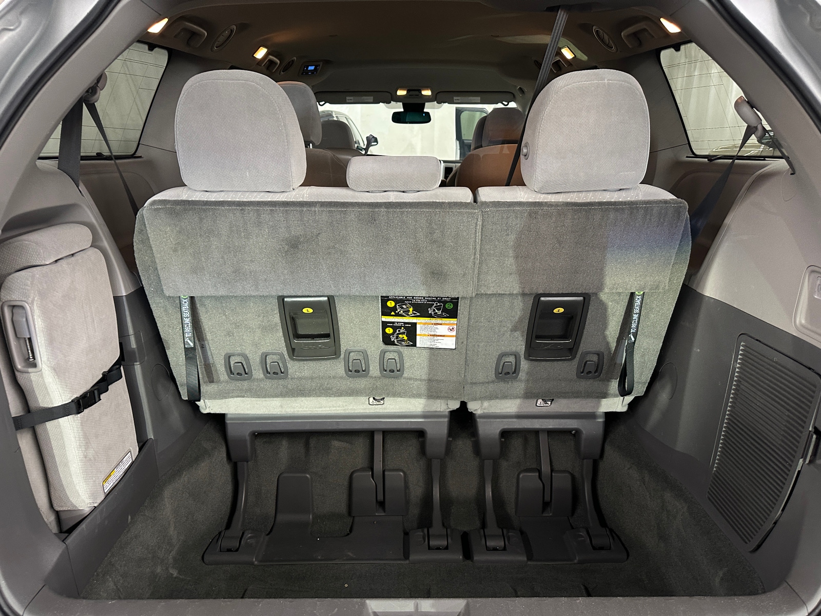 Thumbnail: 2019 Toyota Sienna - 7