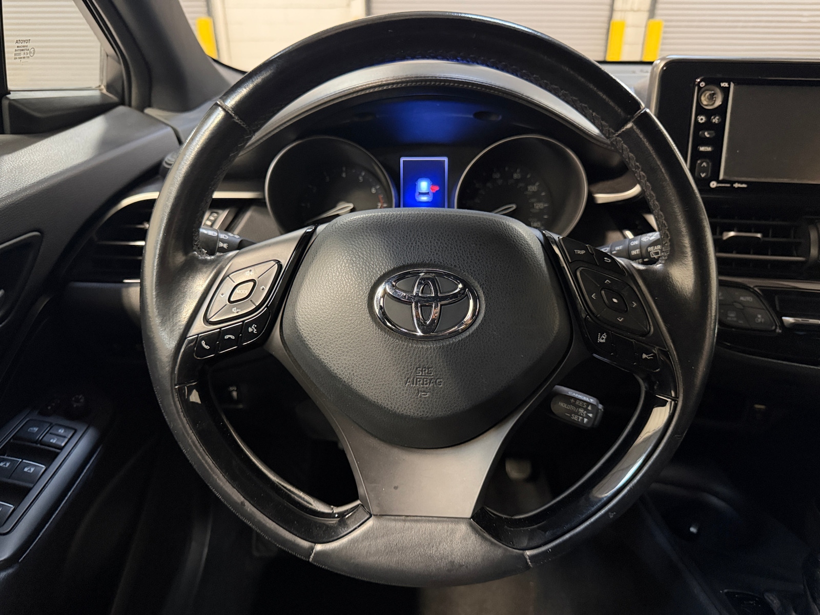 Thumbnail: 2018 Toyota C-HR - 5