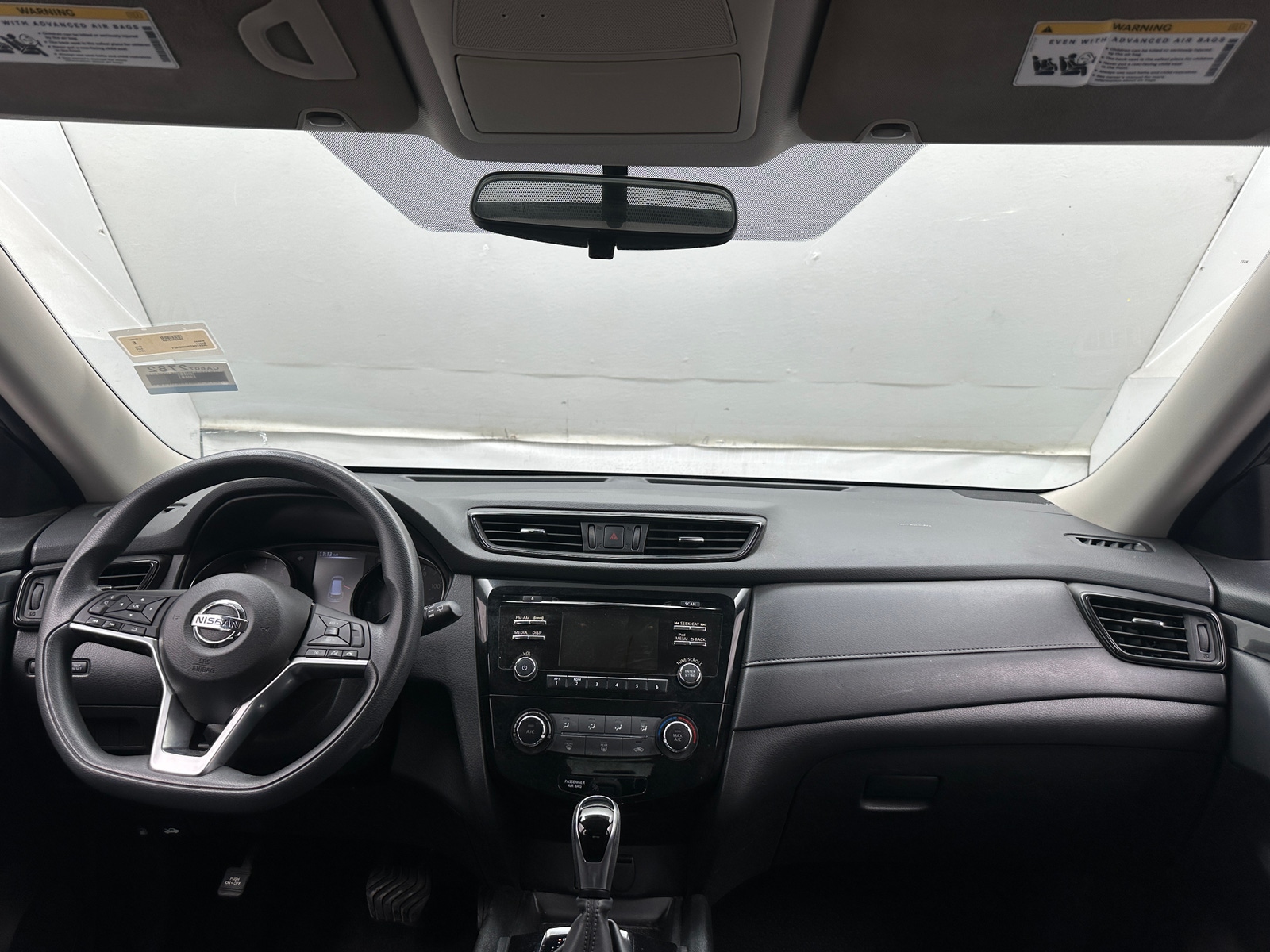 Thumbnail: 2017 Nissan Rogue - 3