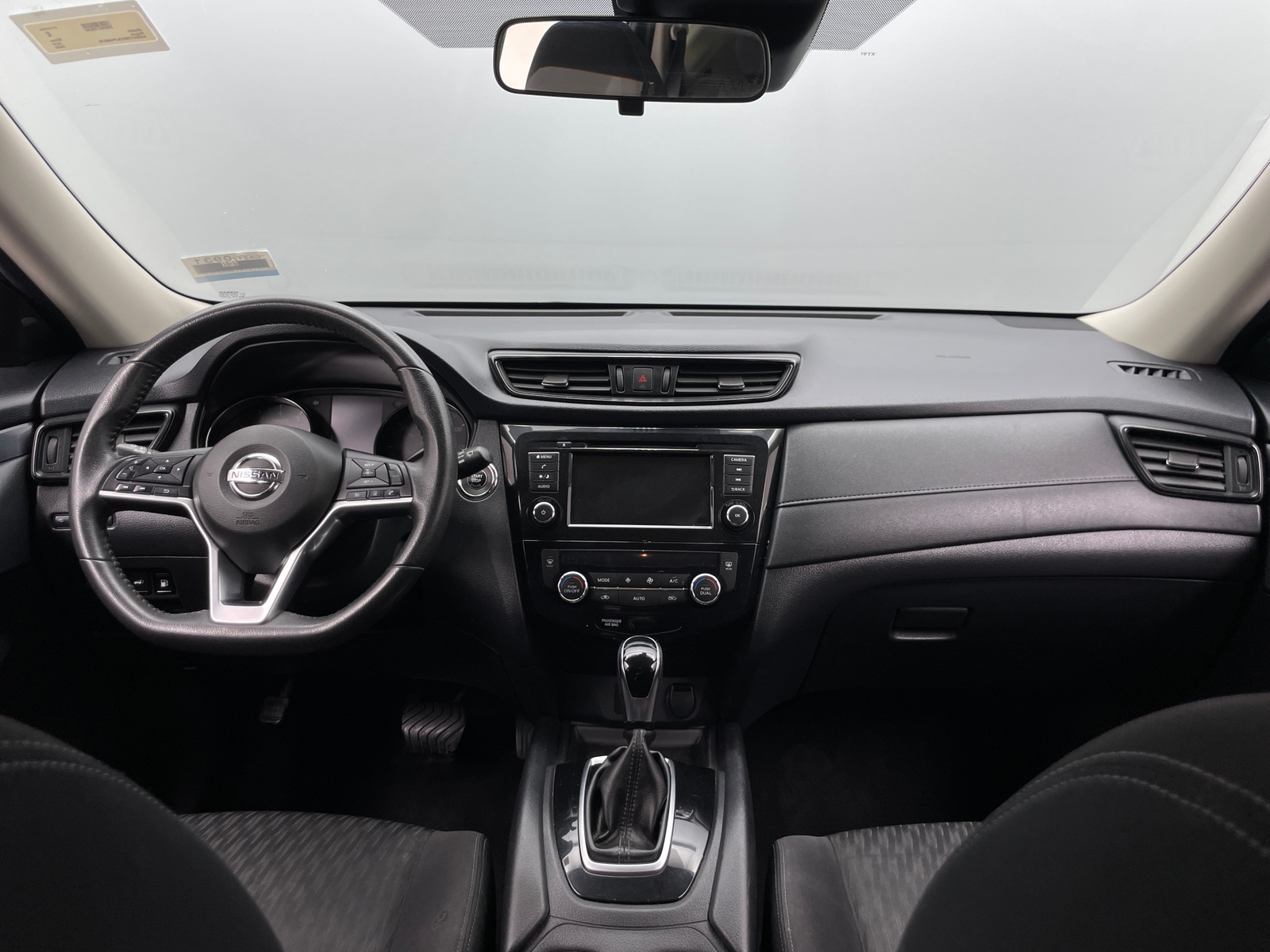 Thumbnail: 2020 Nissan Rogue - 3
