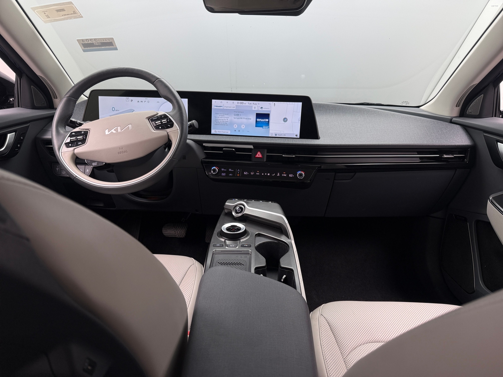 Thumbnail: 2024 Kia EV6 - 2