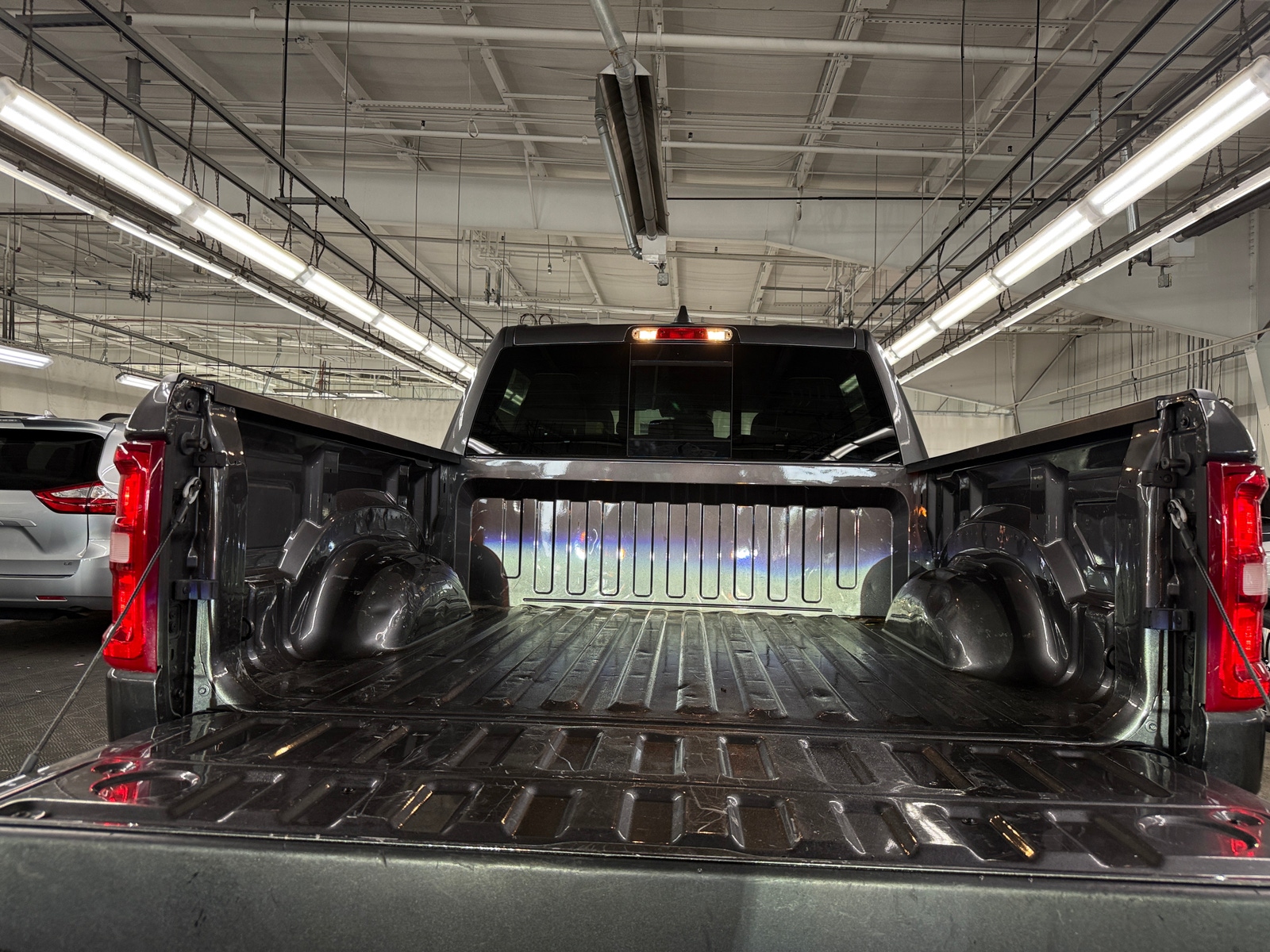 Thumbnail: 2026 RAM 1500 - 6