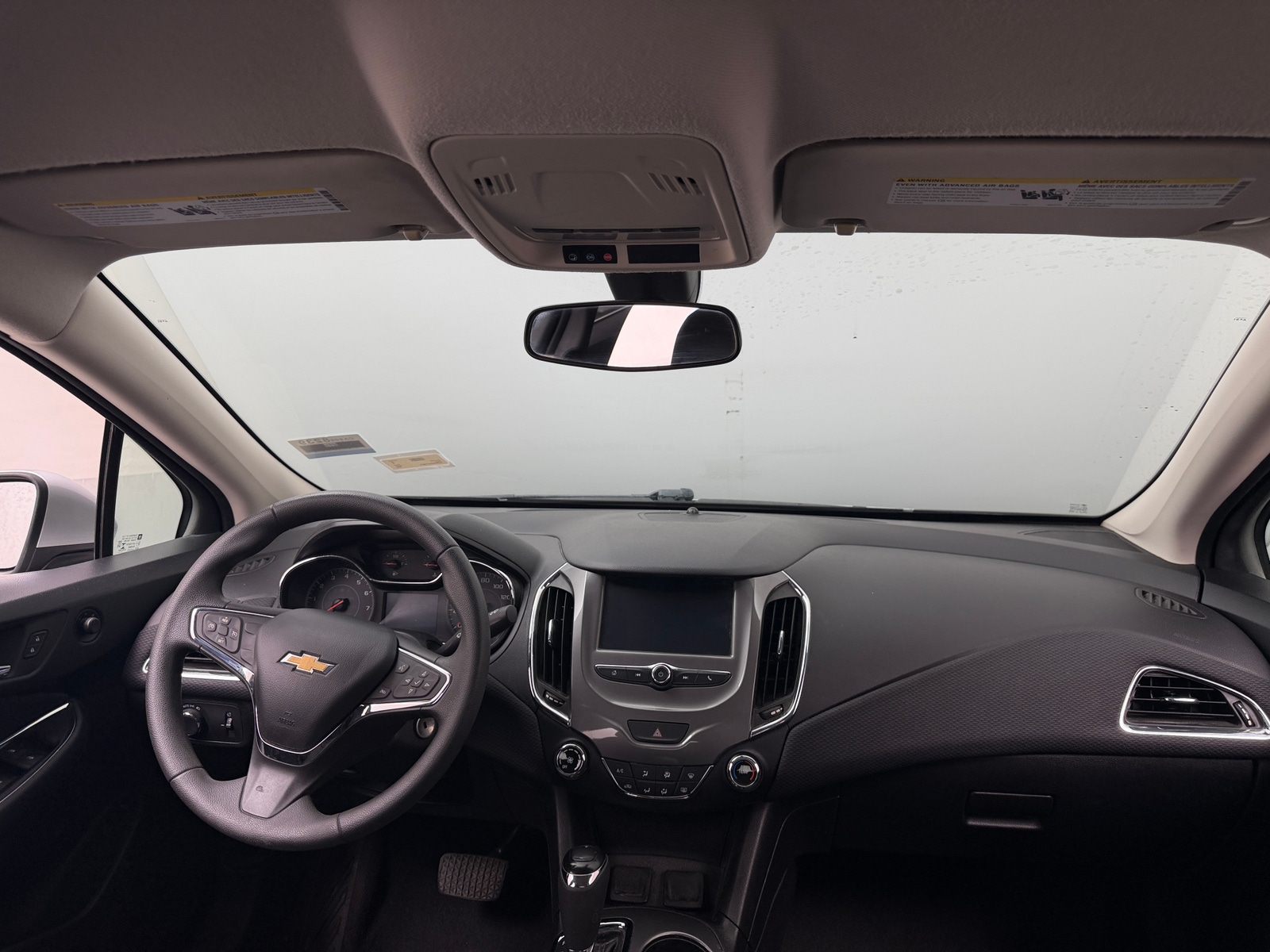Thumbnail: 2018 Chevrolet Cruze - 3