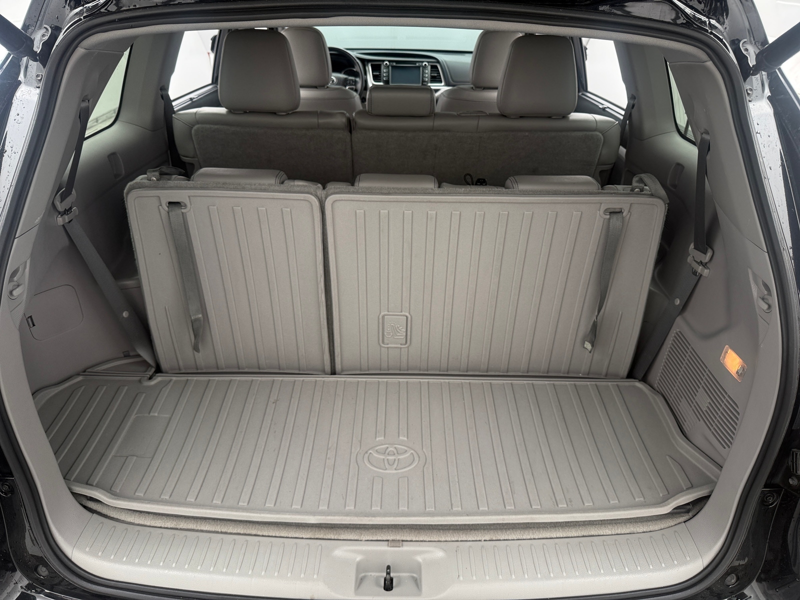 Thumbnail: 2018 Toyota Highlander - 6